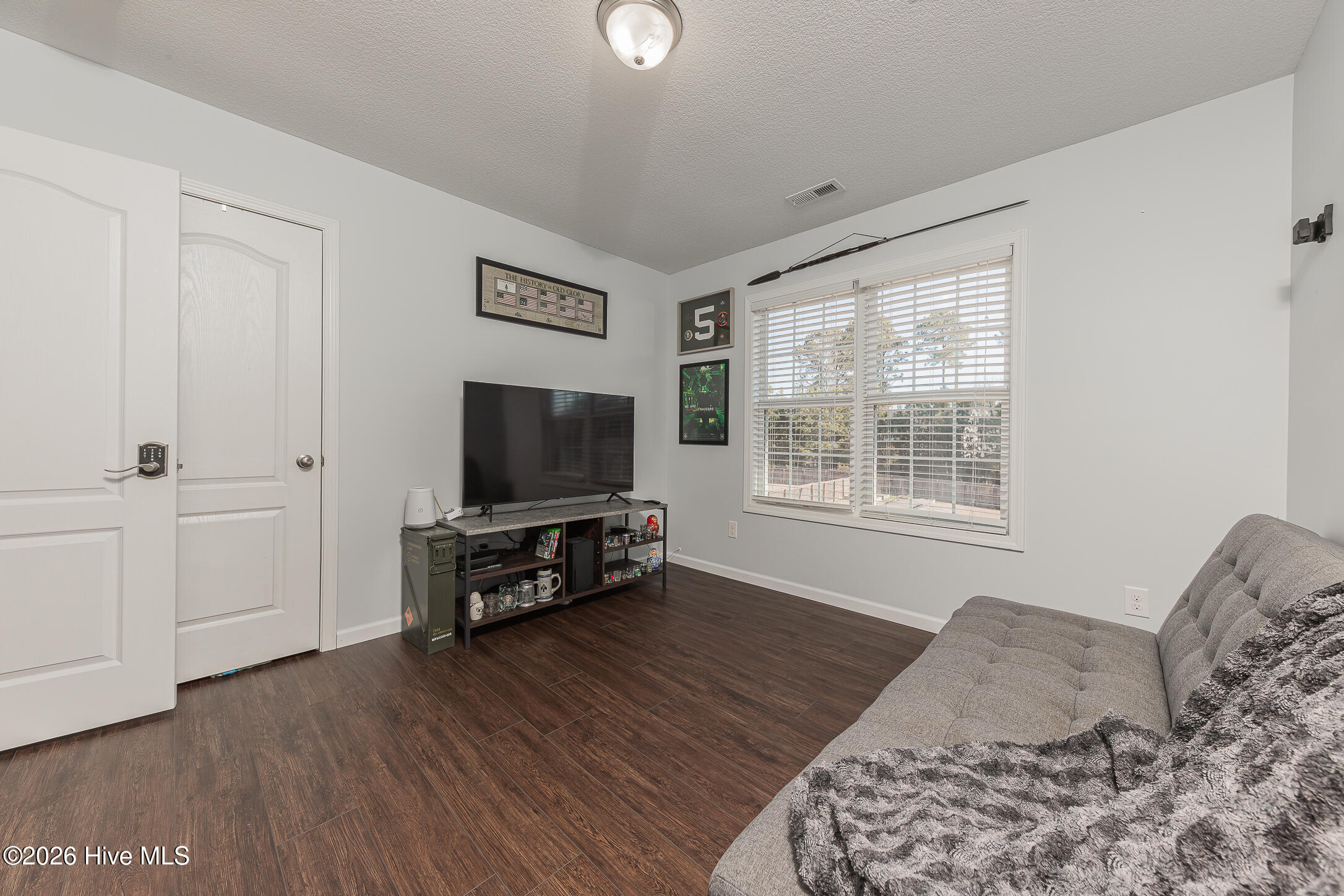 100554751 | Photo 55