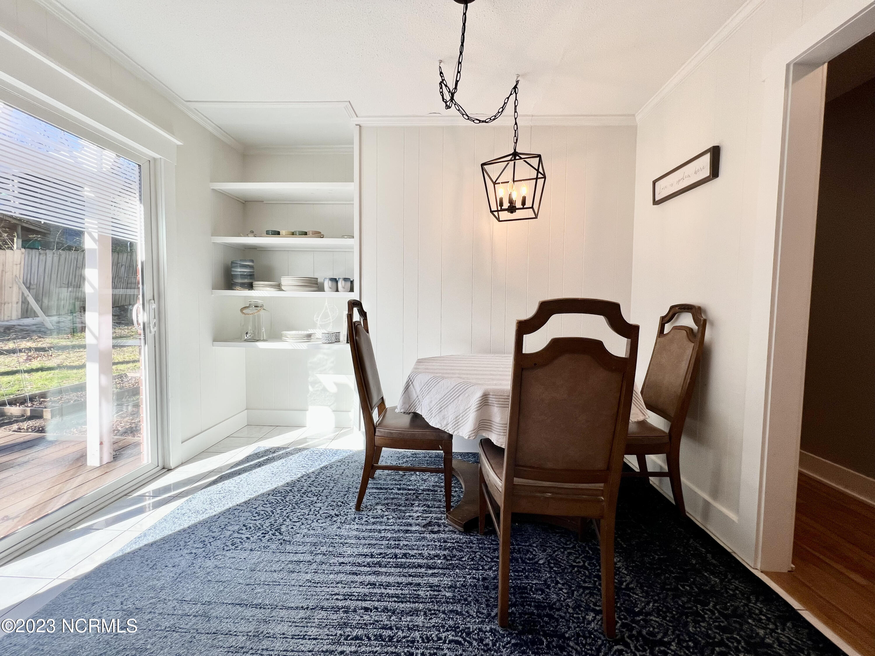 100555219 | Photo 13