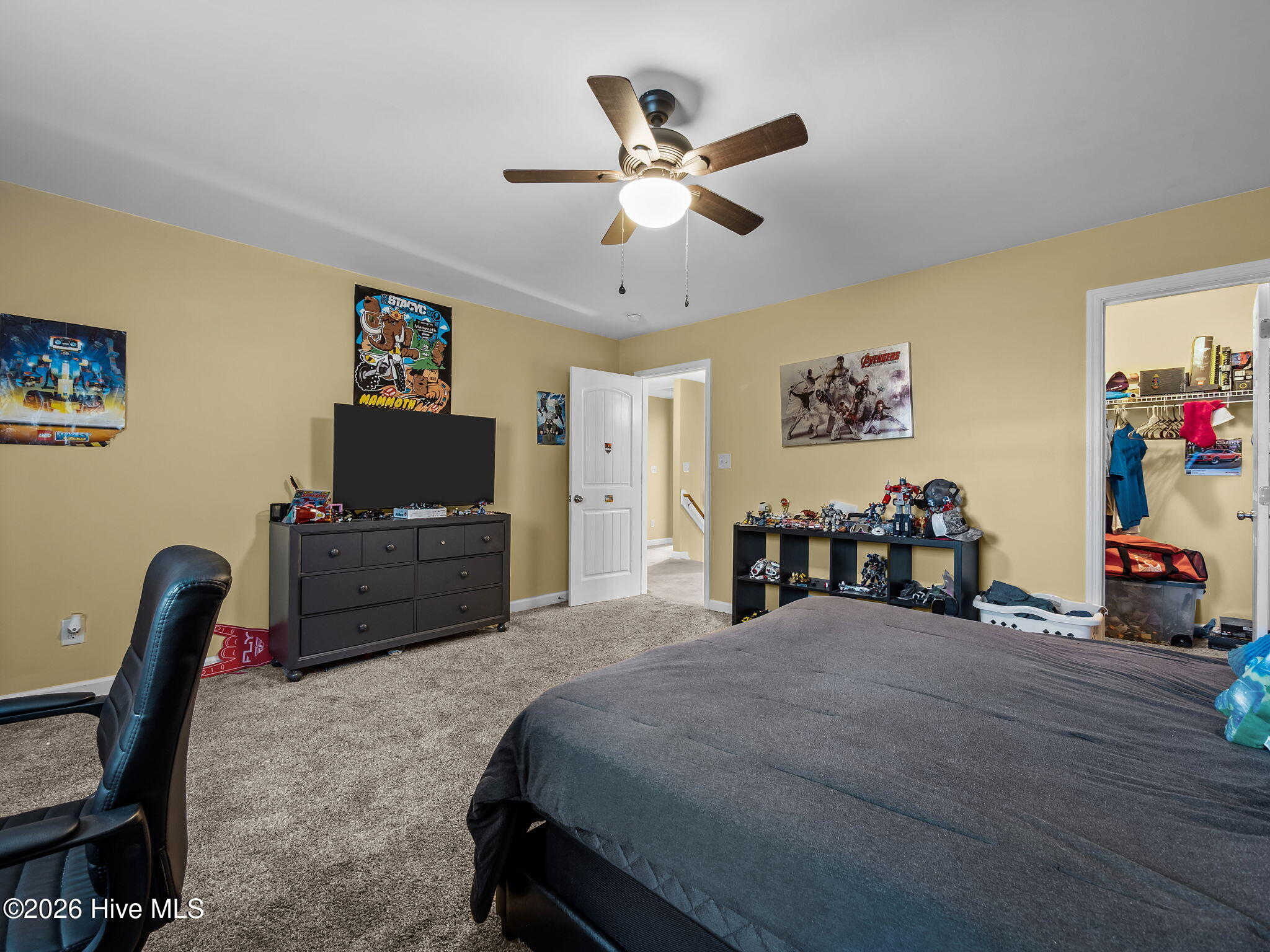 100549949 | Photo 35