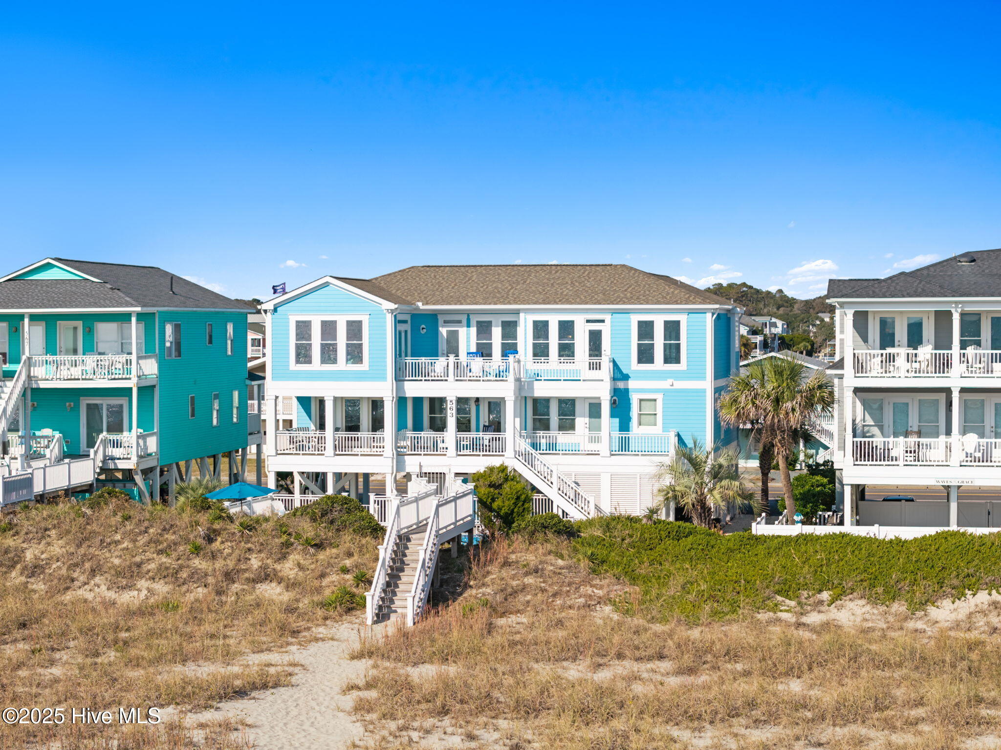 100542576 | Photo 81