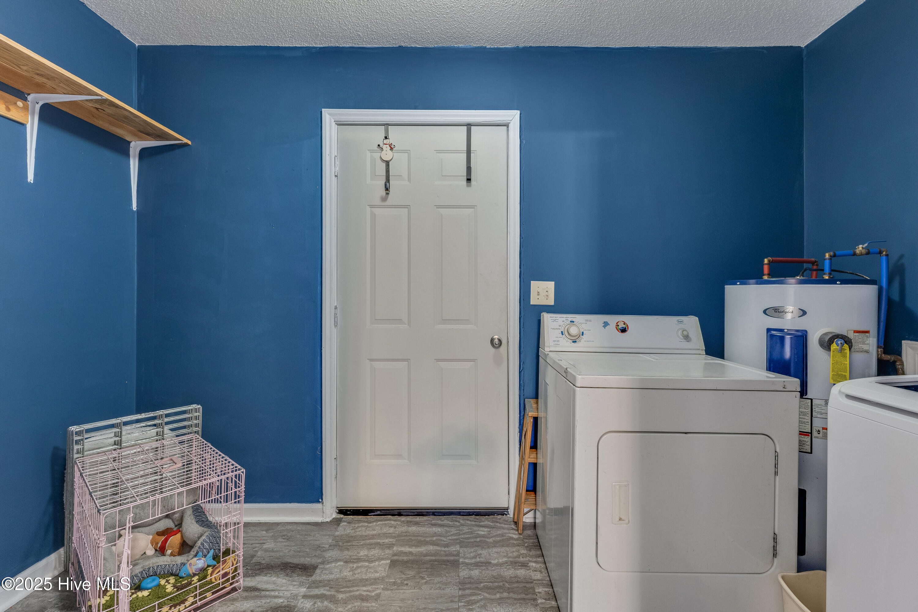 100537162 | Photo 25