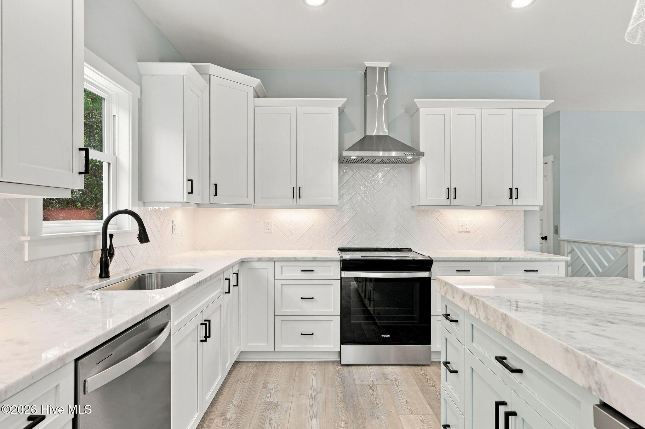 405 Emerald Landing 