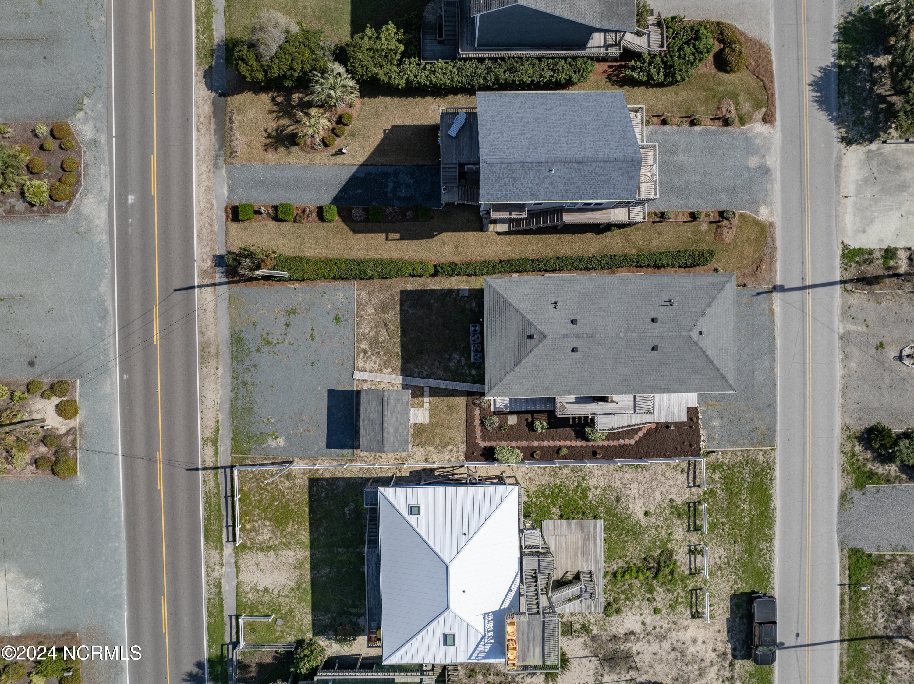 Undisclosed Address, Topsail Beach, NC, 28445