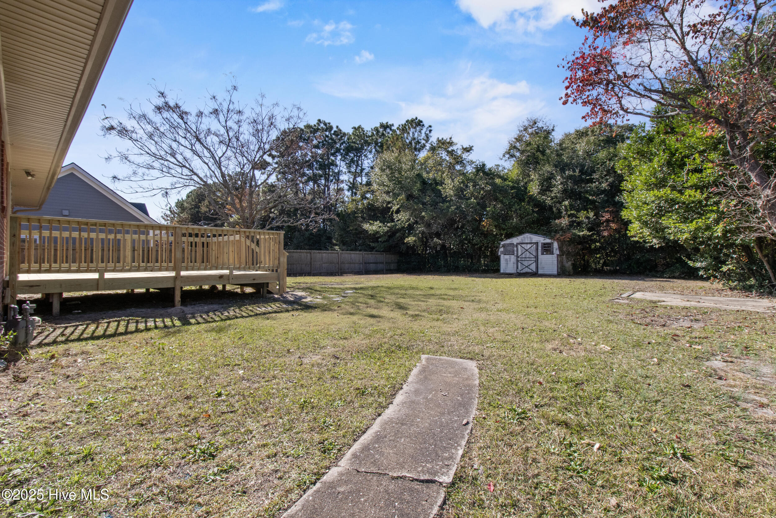 100541080 | Photo 31