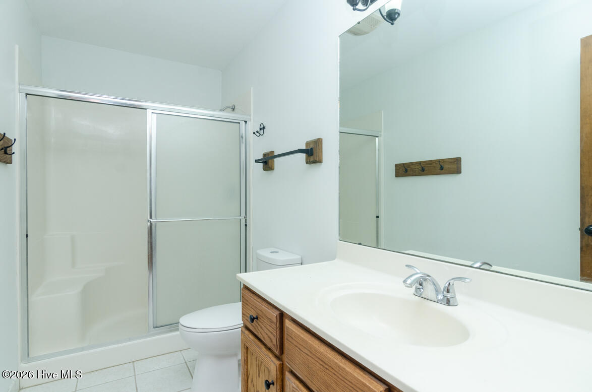 100567323 | Photo 22