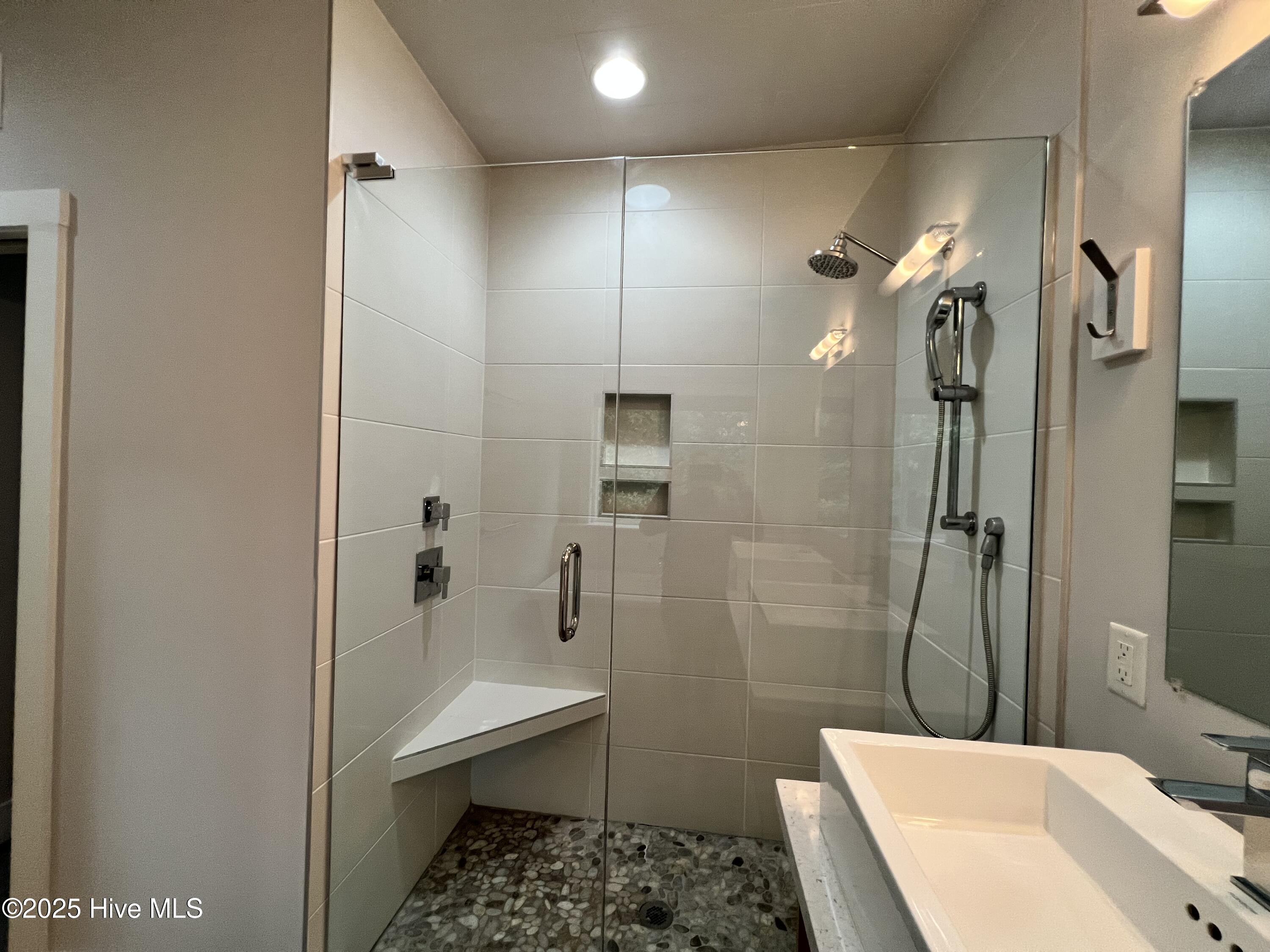 100546316 | Photo 26