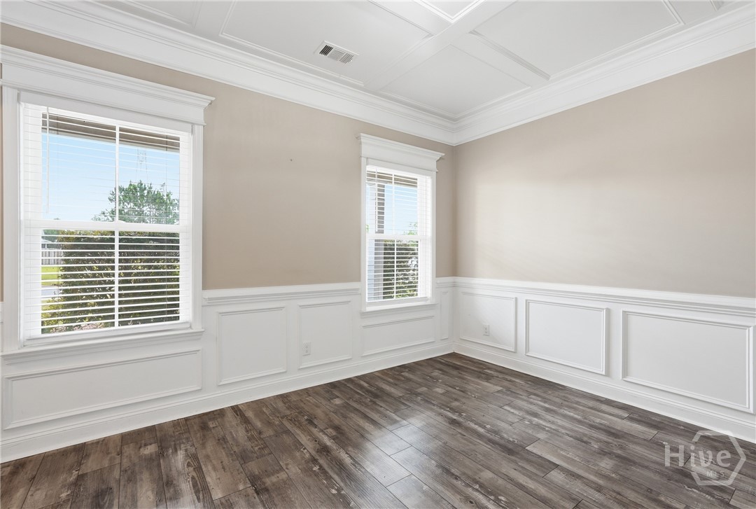 Formal Dining
