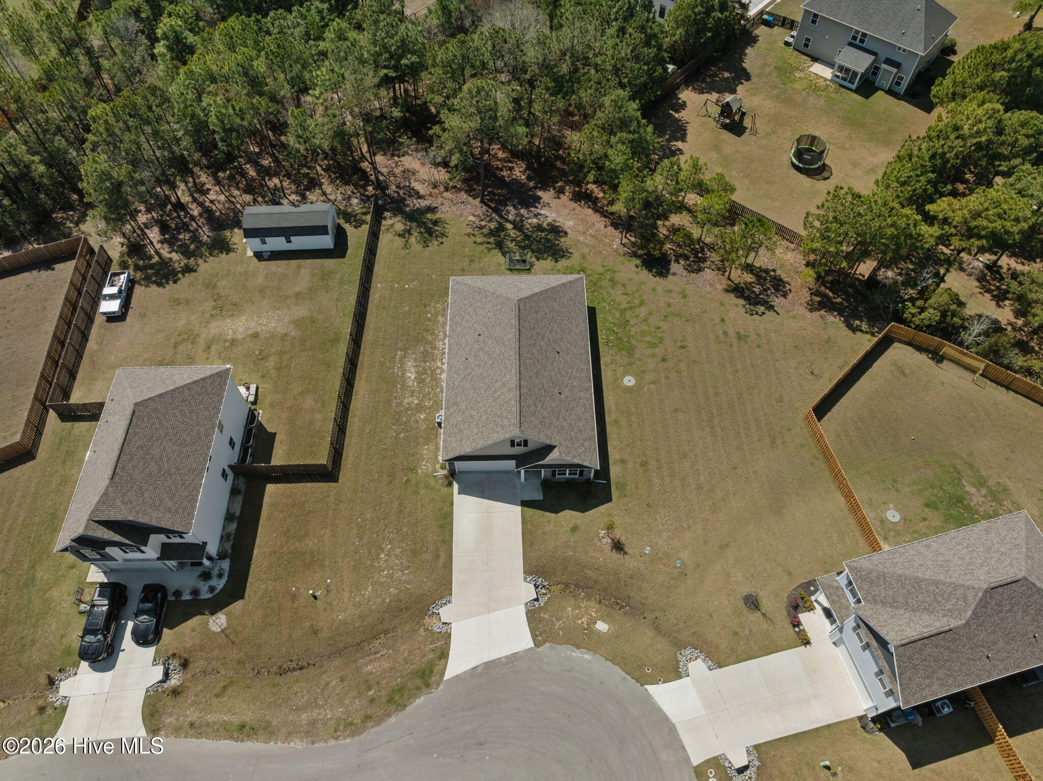 100564273 | Photo 53