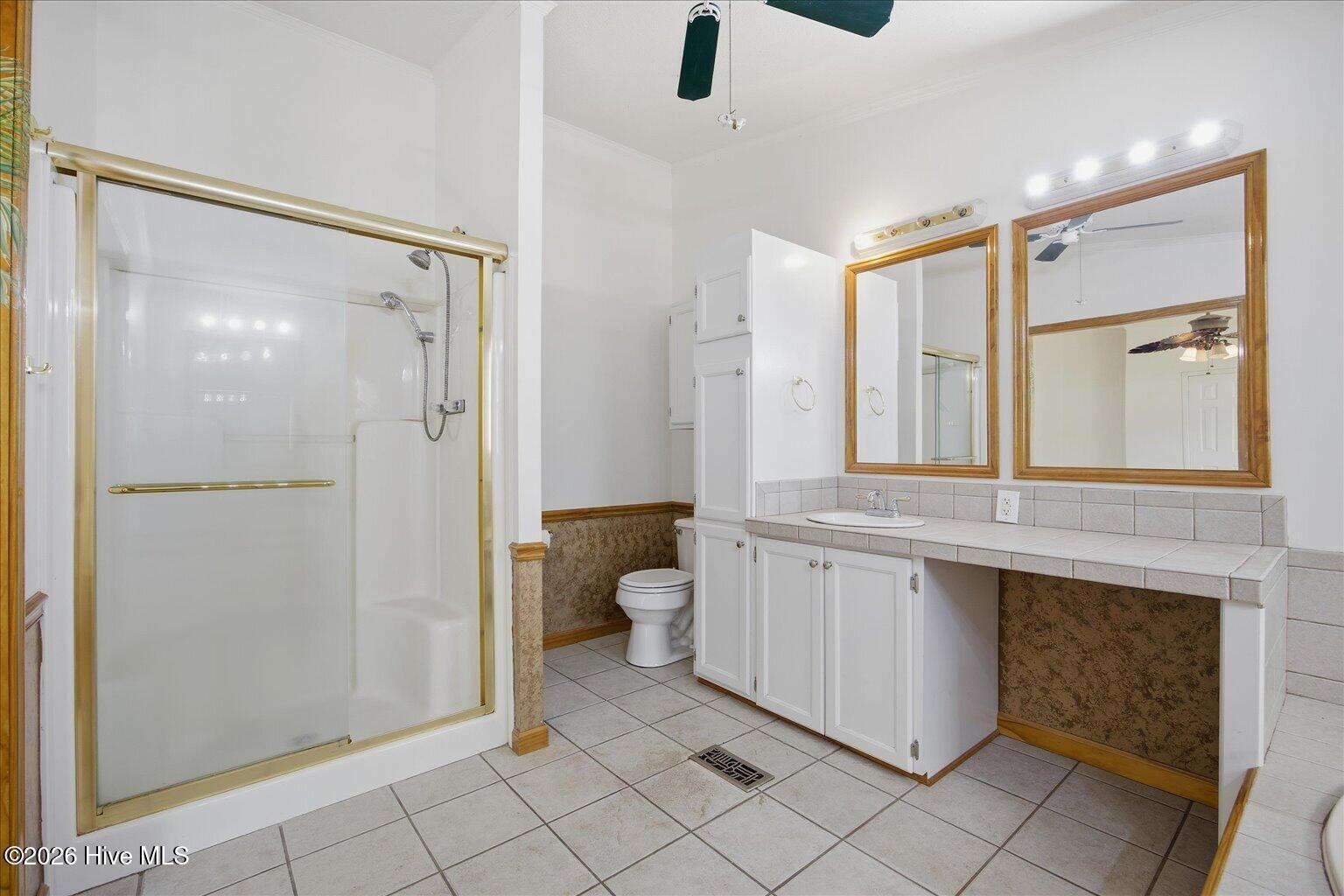 100569613 | Photo 19