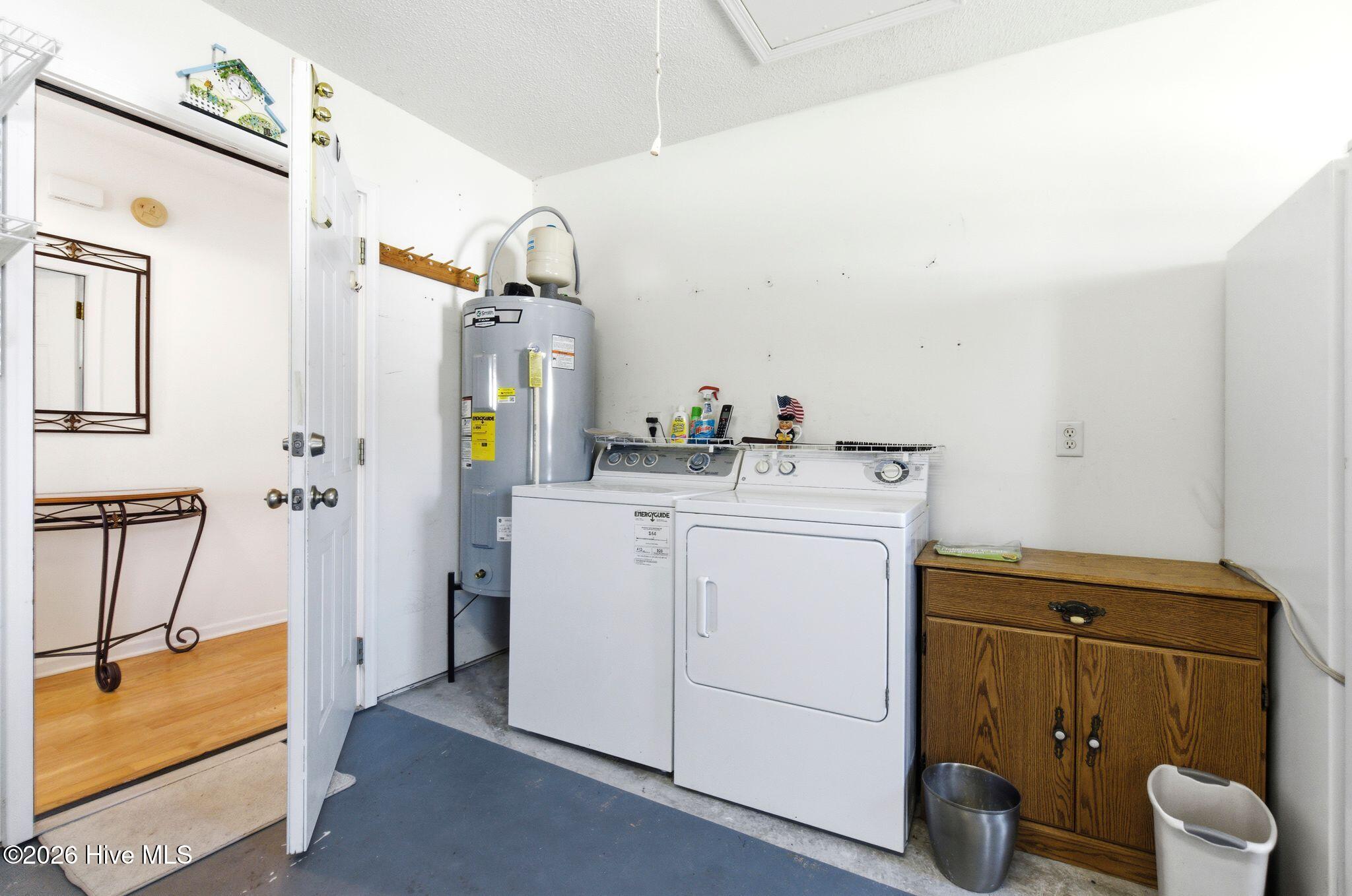 100562982 | Photo 40