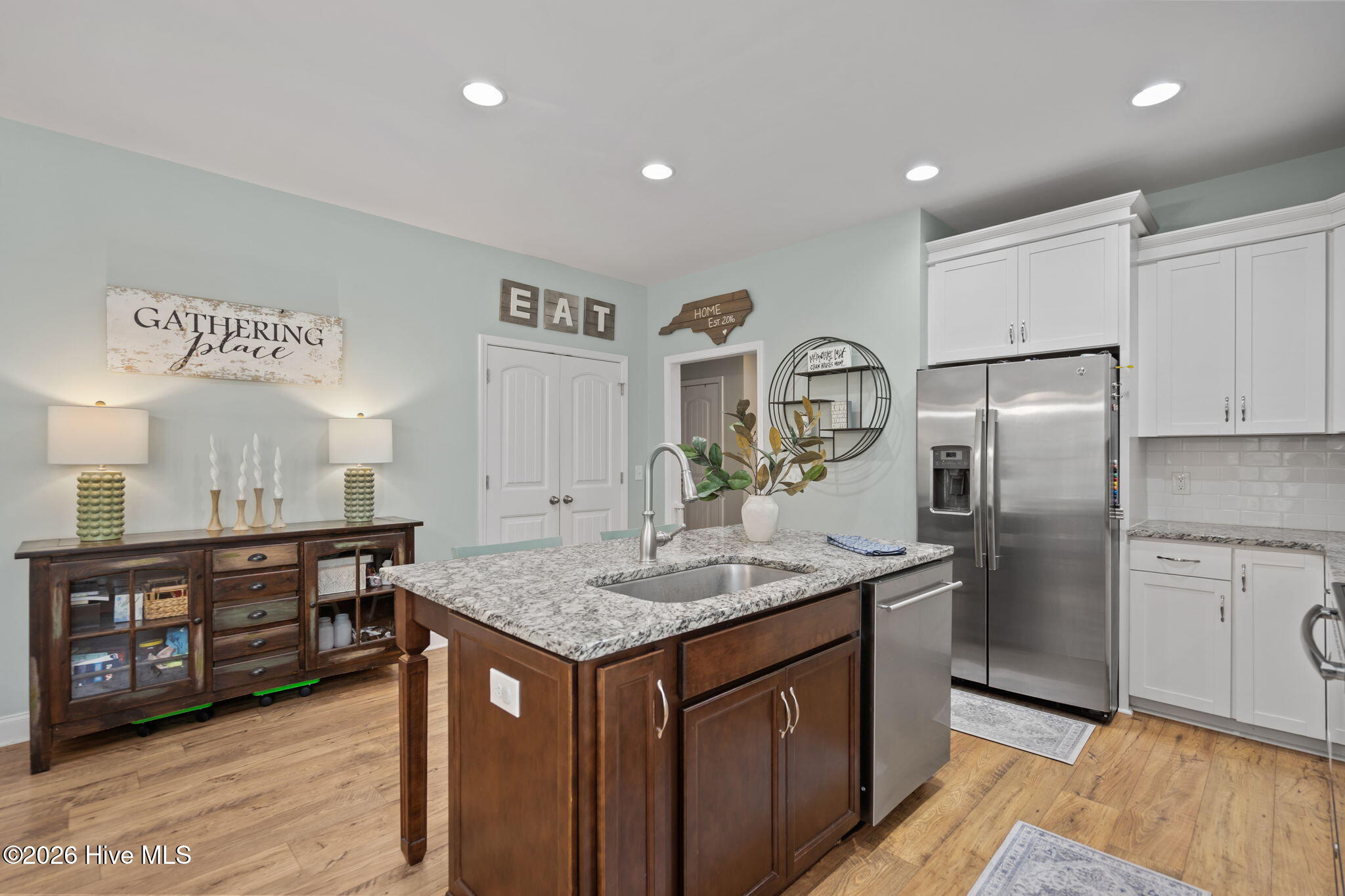 100558672 | Photo 18