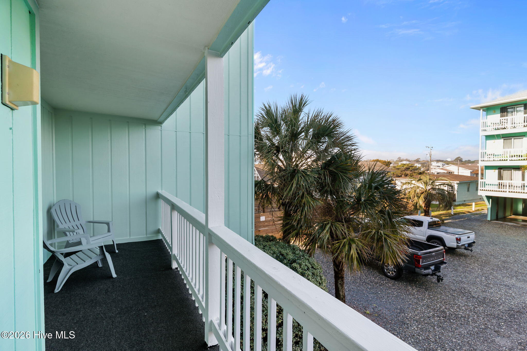 100560937 | Photo 34