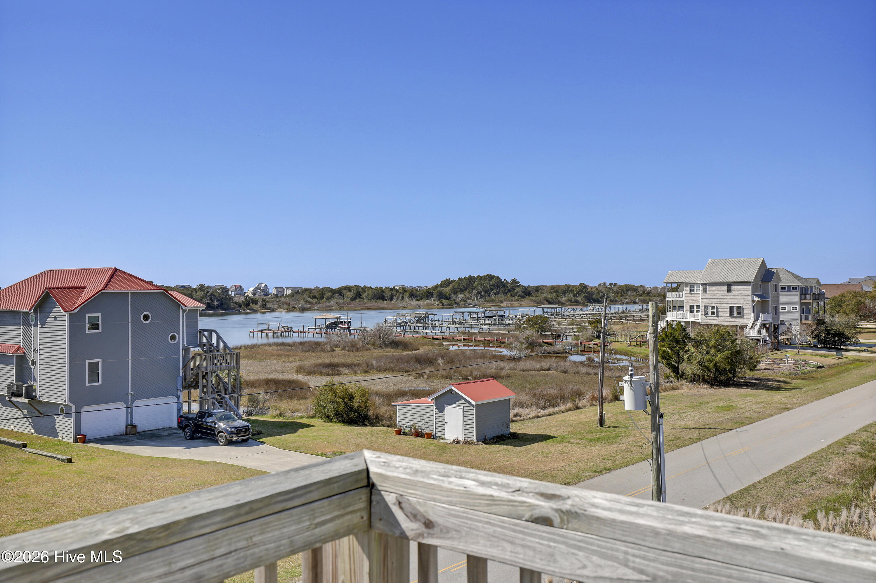 100562204 | Photo 41