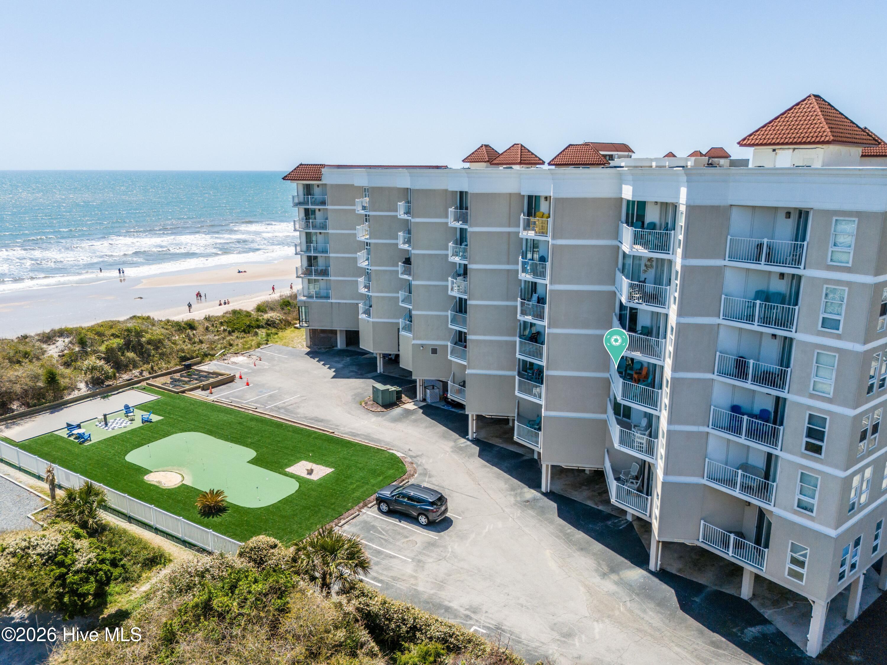 100565248 | Photo 34