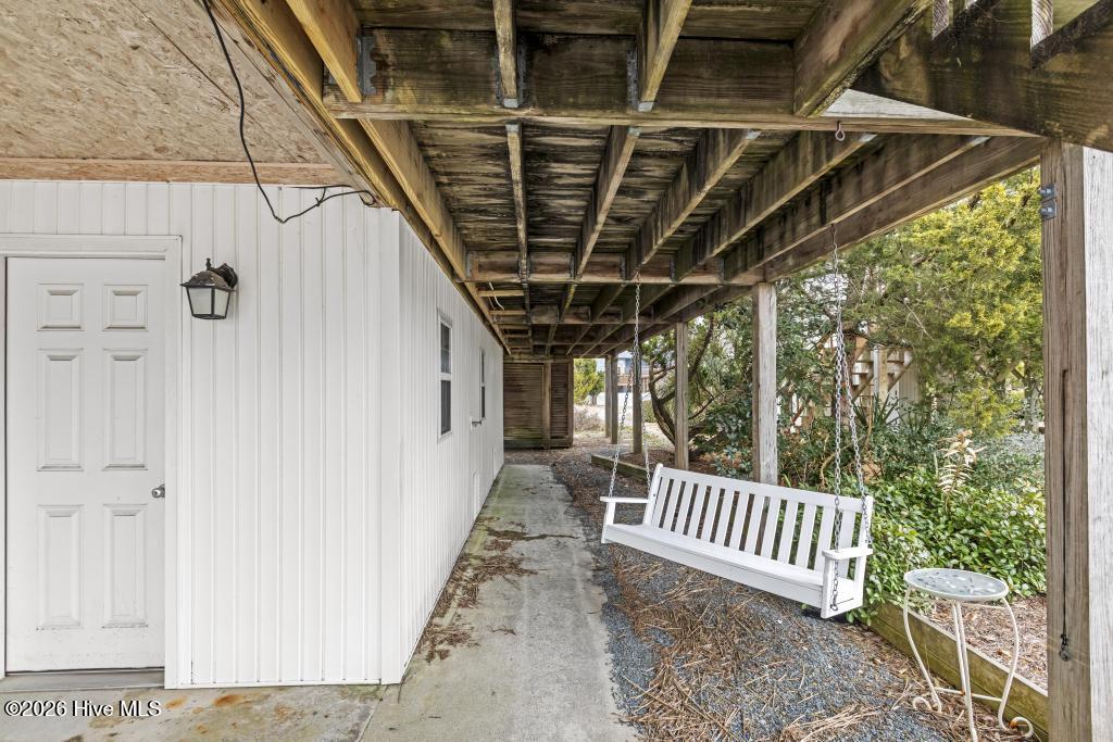 100557577 | Photo 36