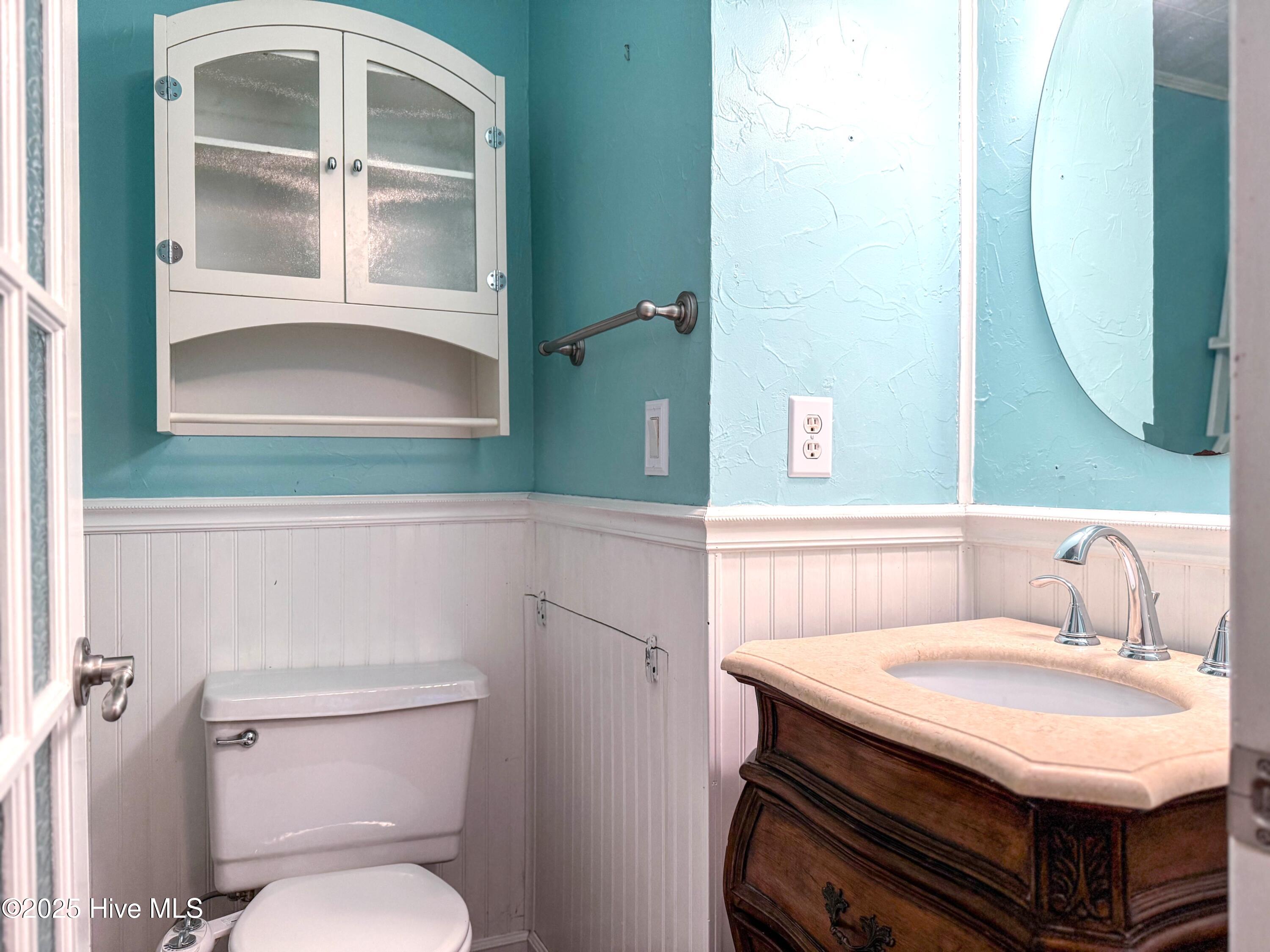 100537869 | Photo 42