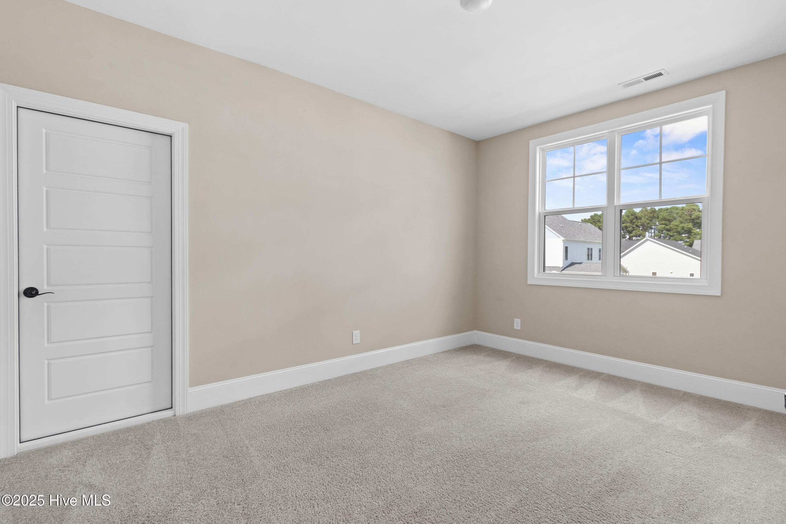 100528109 | Photo 37