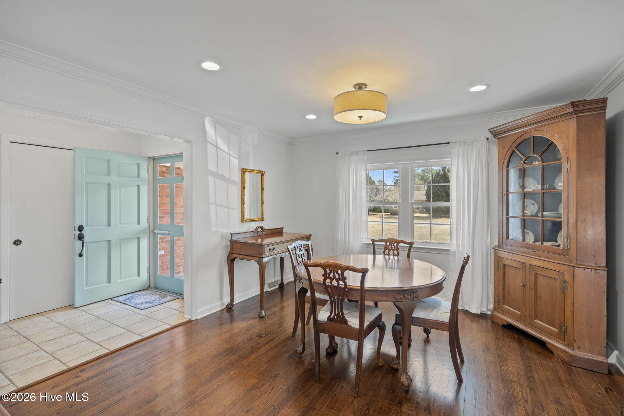 100557459 | Photo 11