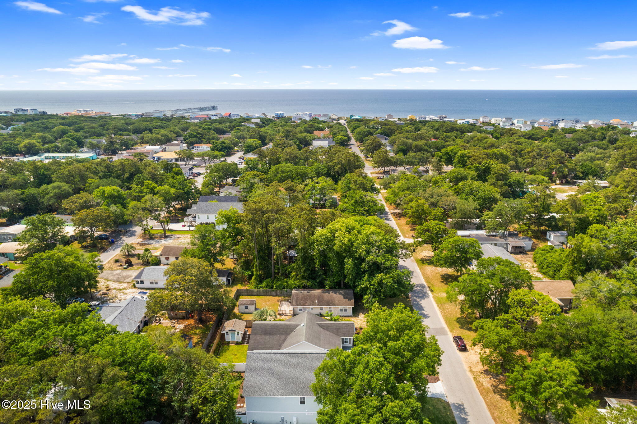 100492743 | Photo 45