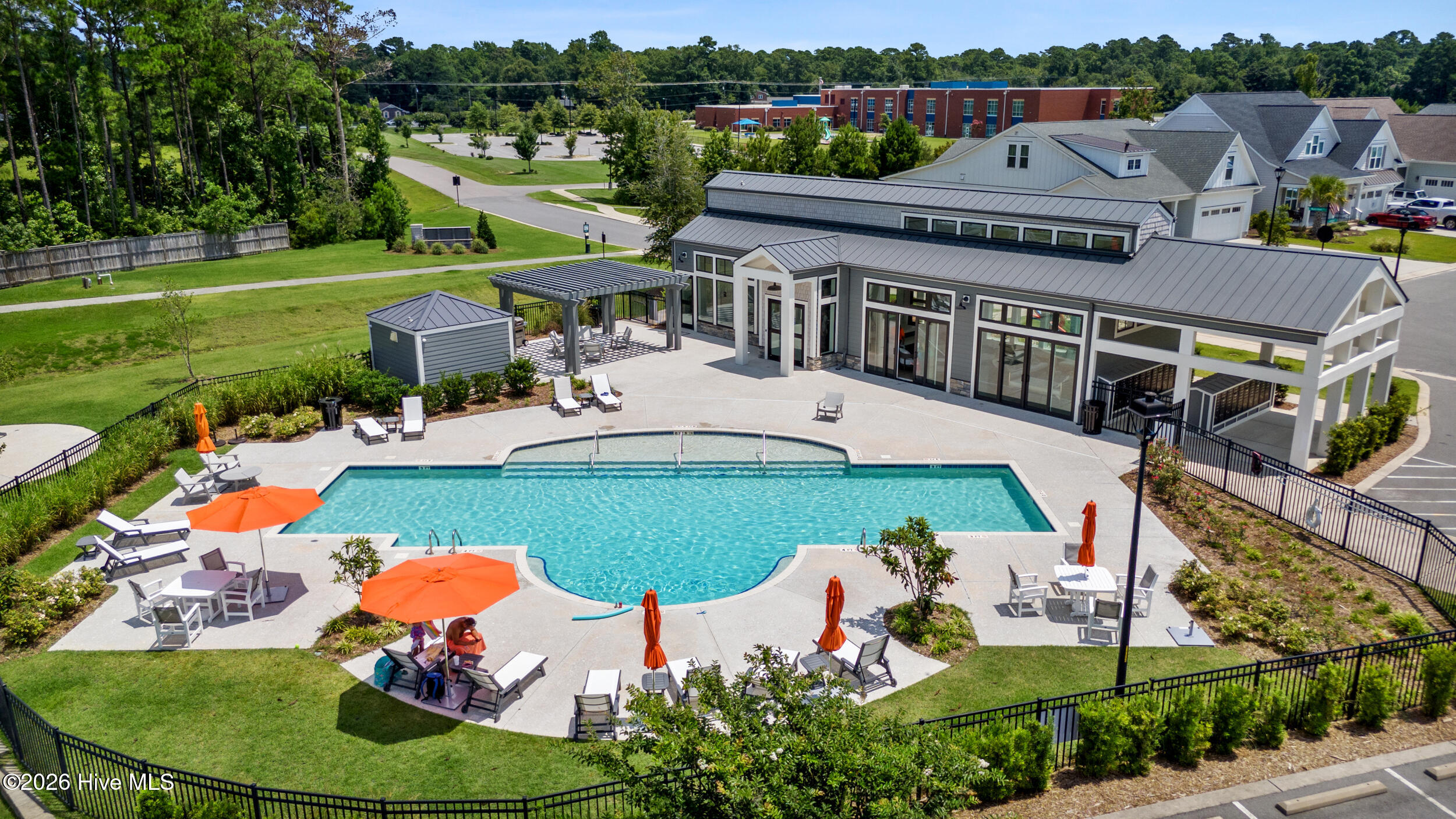 100551729 | Photo 59