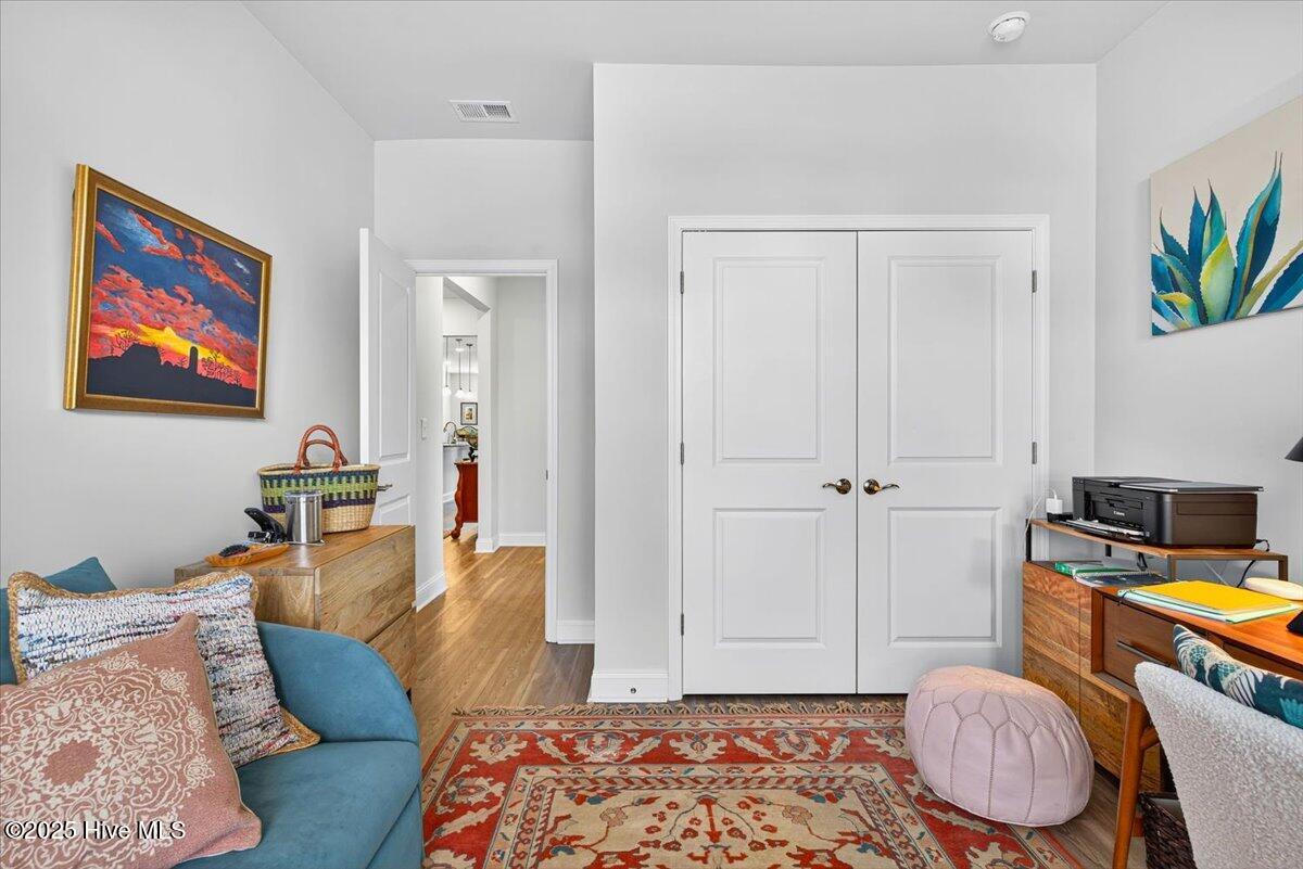 100532427 | Photo 22