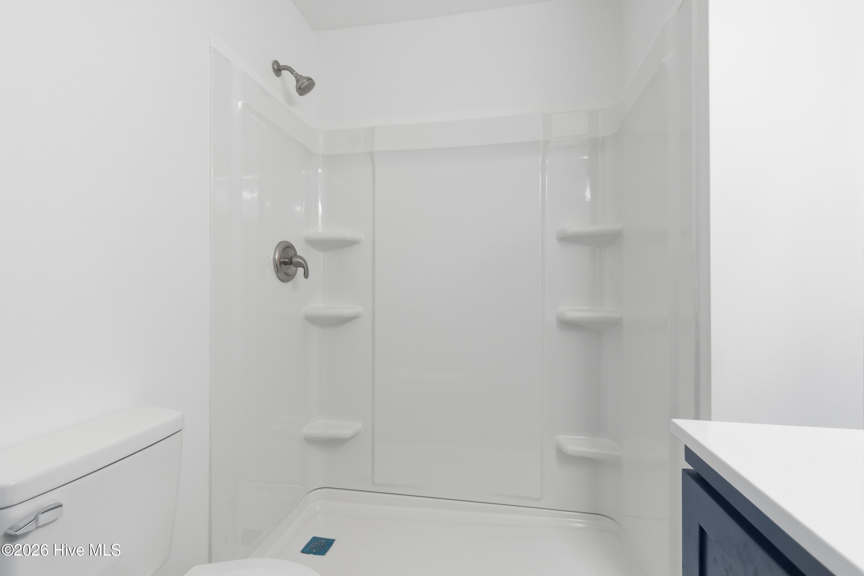 100550863 | Photo 26