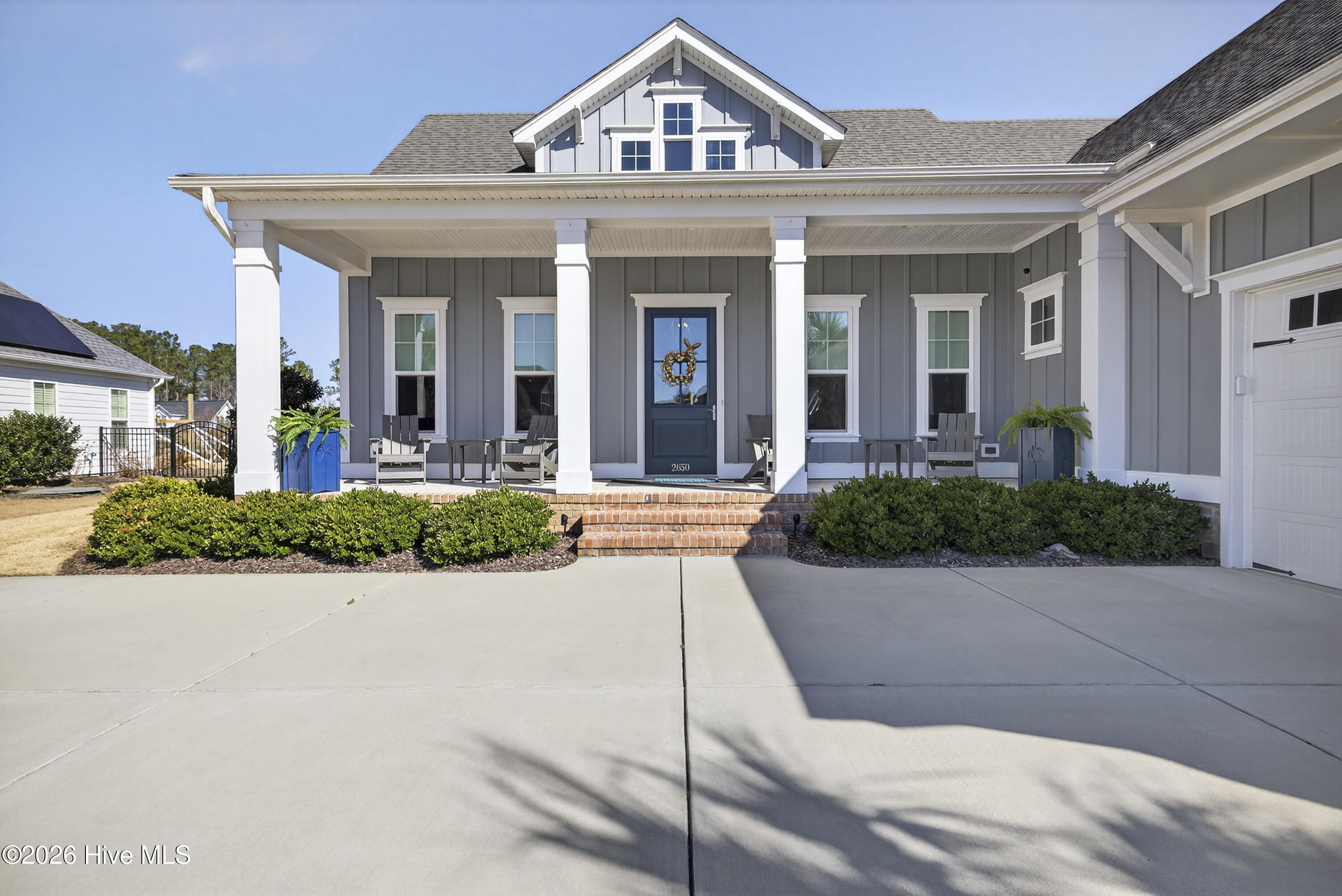 100556543 | Photo 40