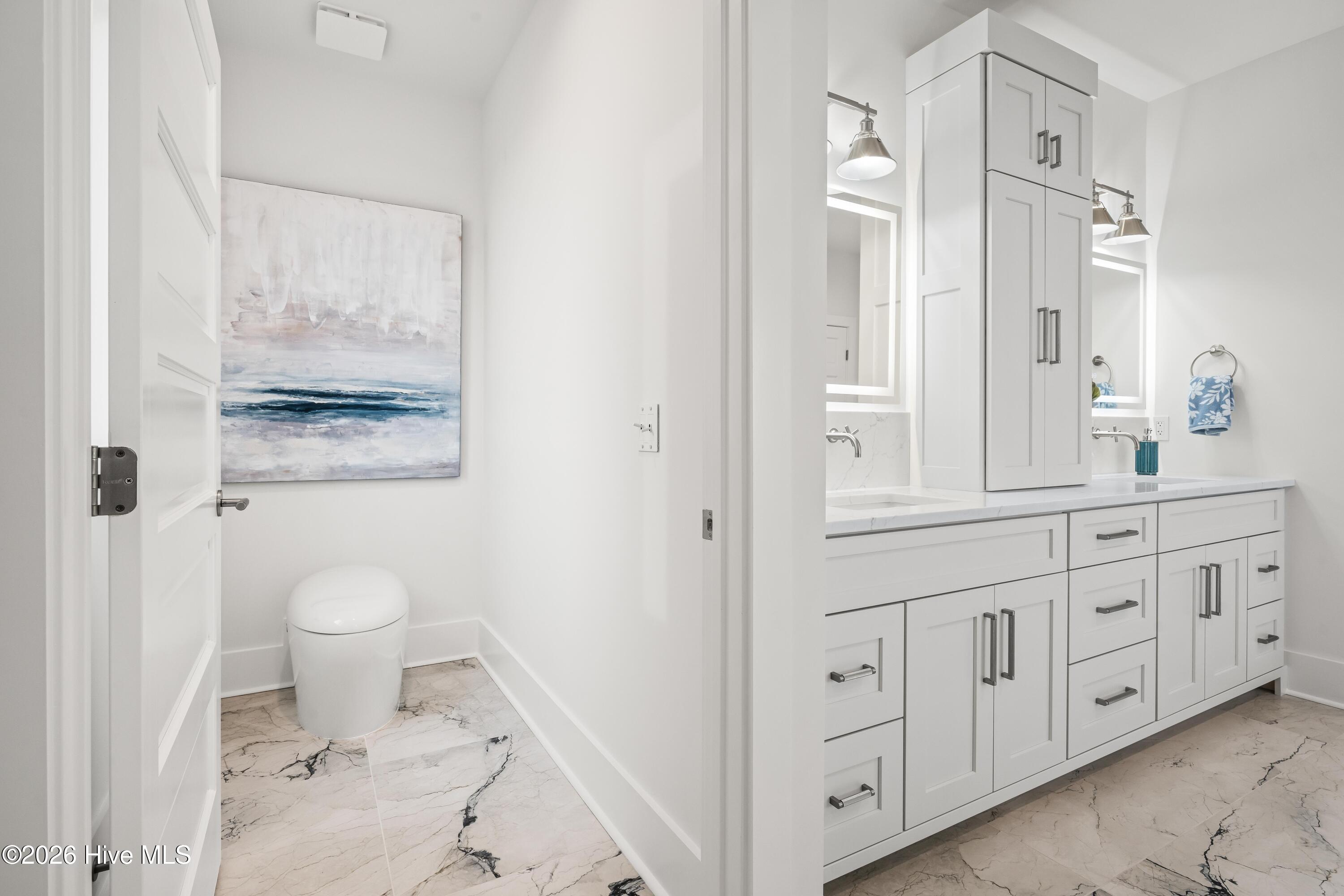 100558368 | Photo 39