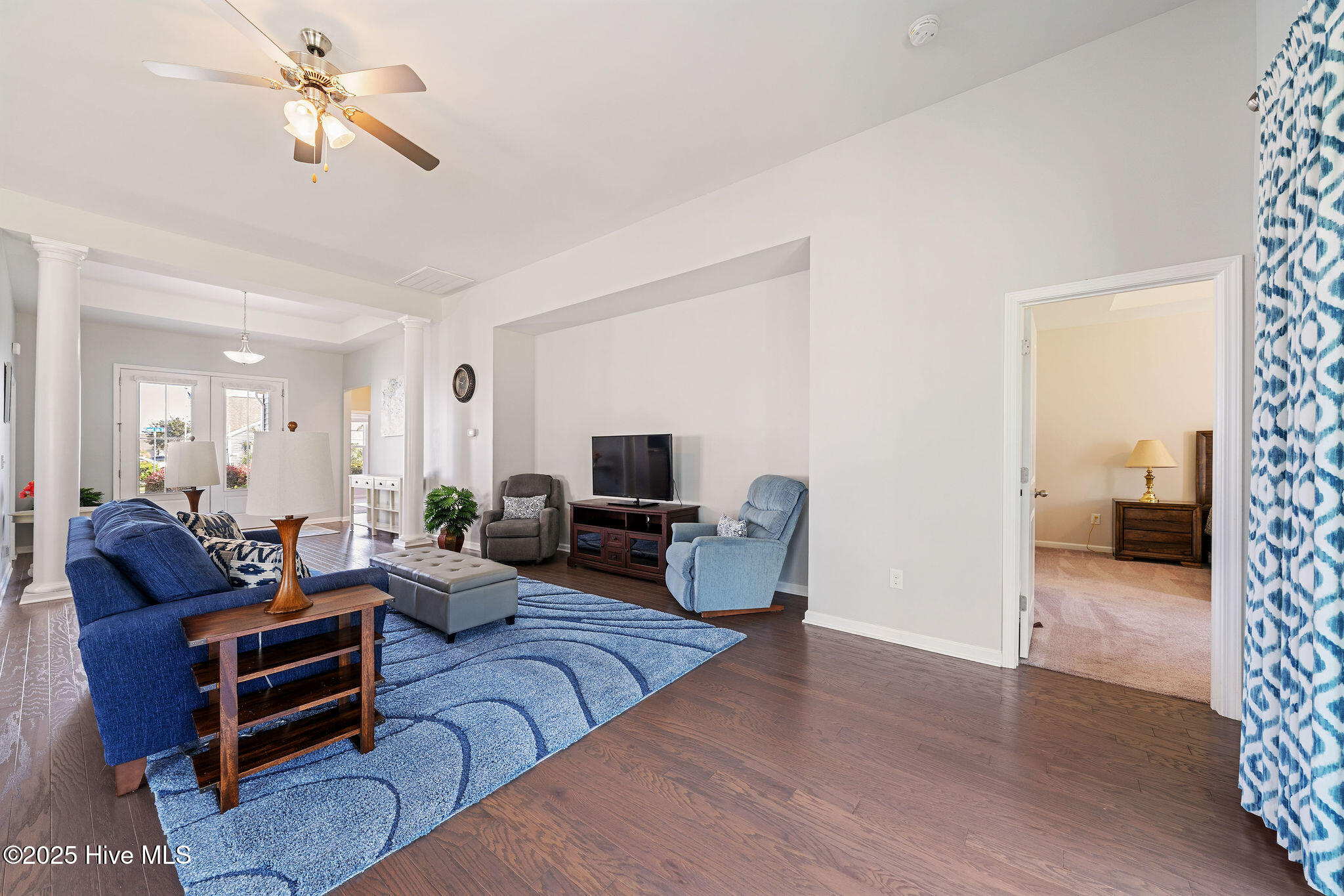 100550824 | Photo 18