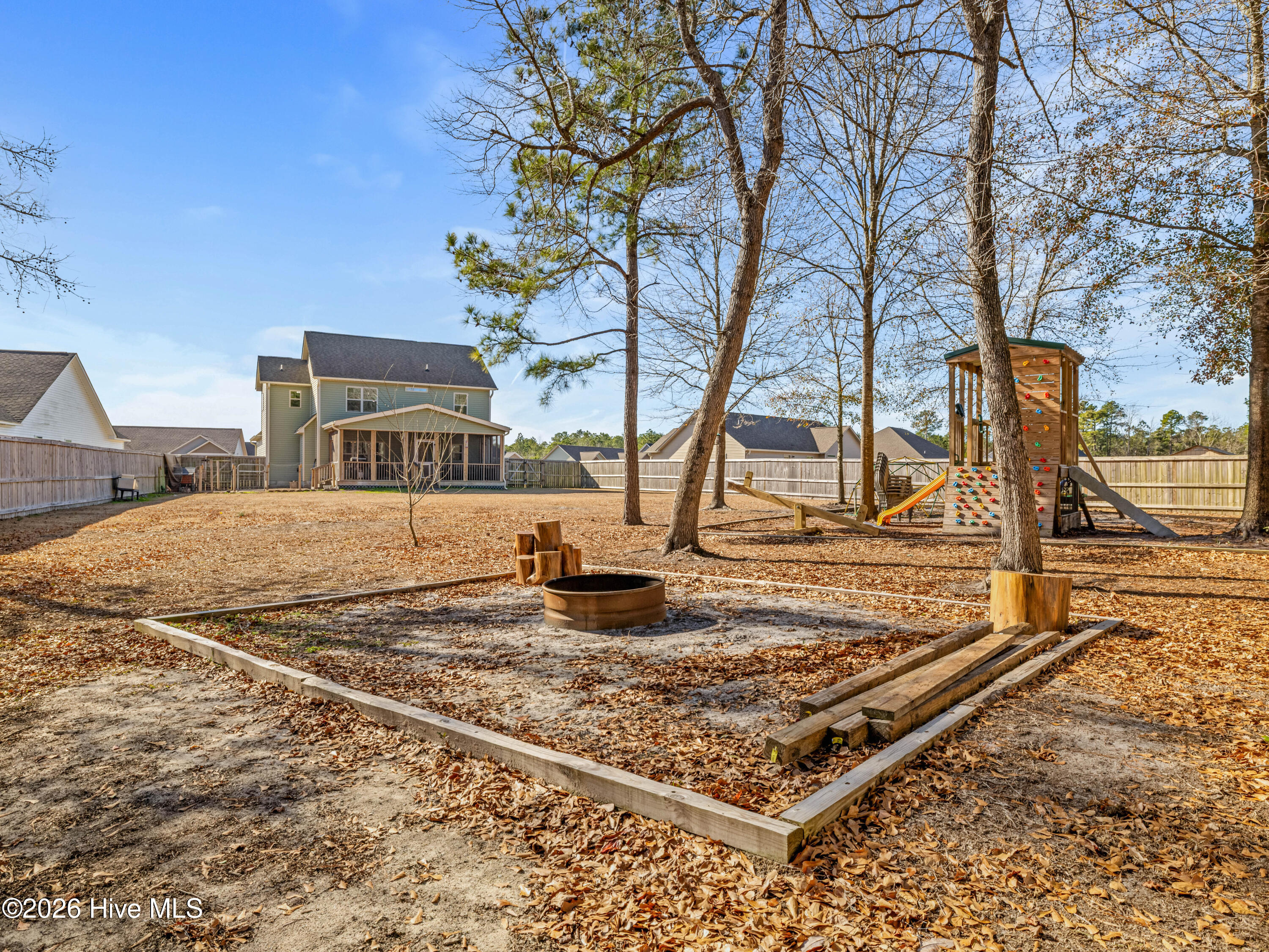 100549966 | Photo 56