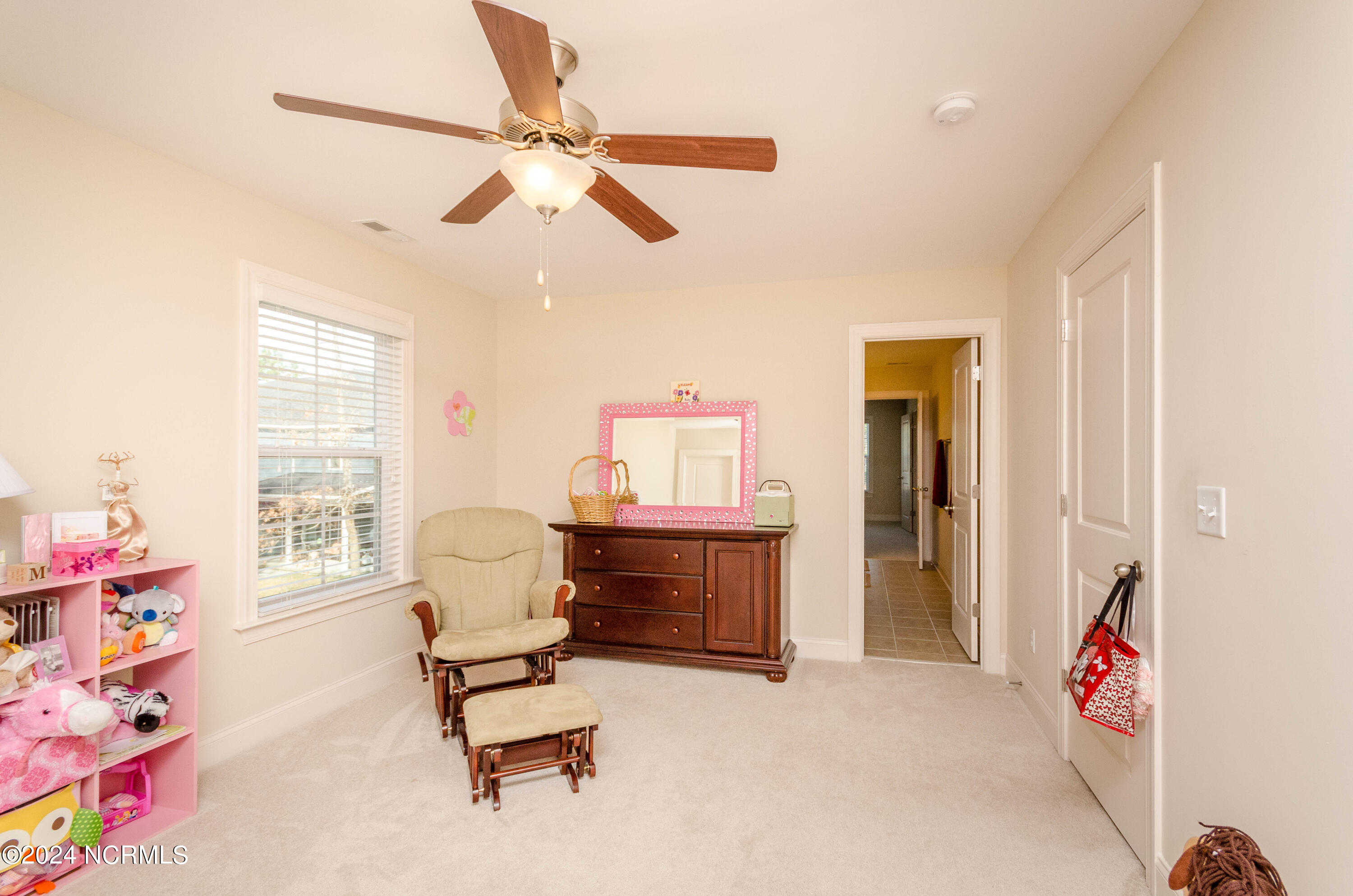 100560622 | Photo 37