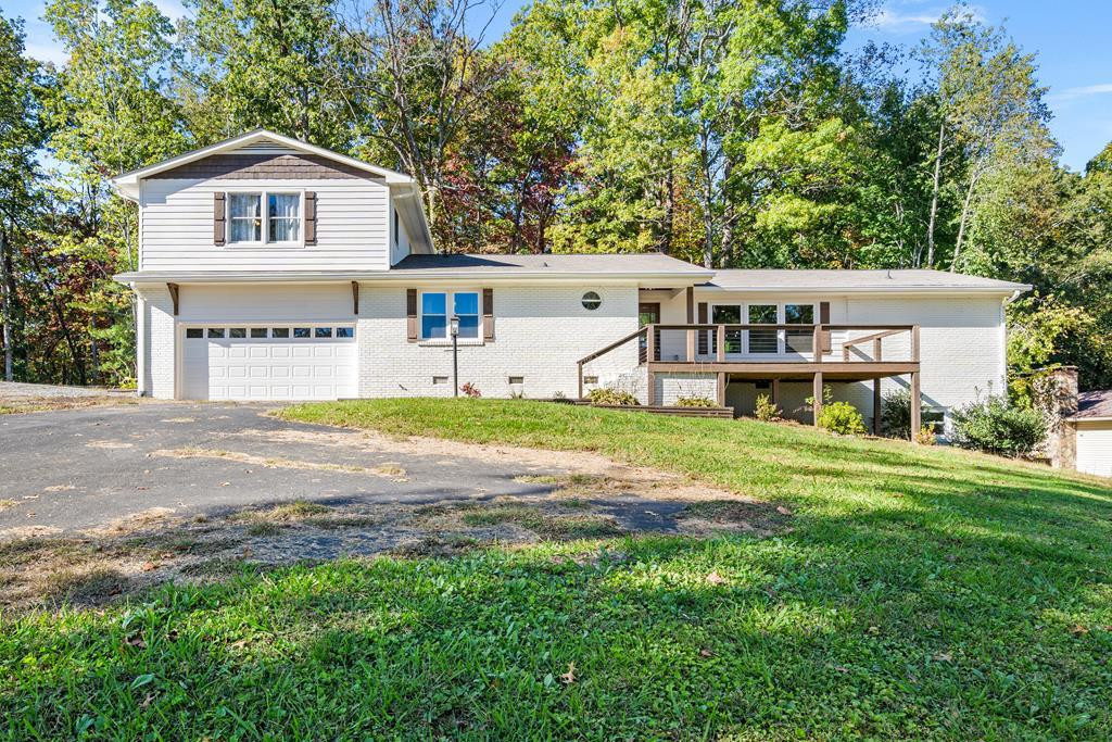 128 Cardinal, Hayesville, North Carolina, 4 Bedrooms Bedrooms, 12 Rooms Rooms,3 BathroomsBathrooms,For sale,Cardinal,98524560 128 Cardinal, Hayesville, North Carolina, 4 Bedrooms Bedrooms, 12 Rooms Rooms,3 BathroomsBathrooms,For sale,Cardinal,98524560
