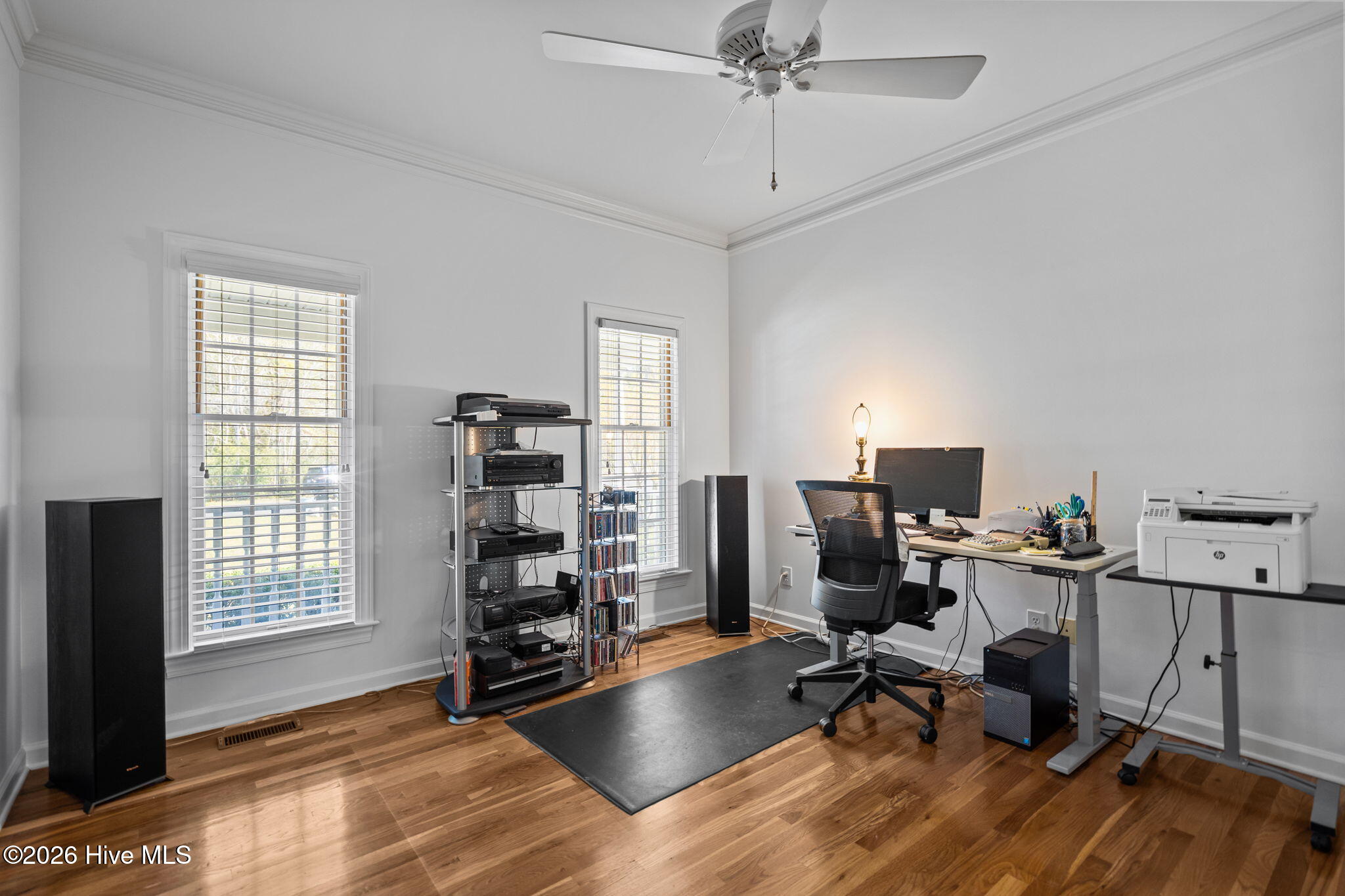 100564345 | Photo 20