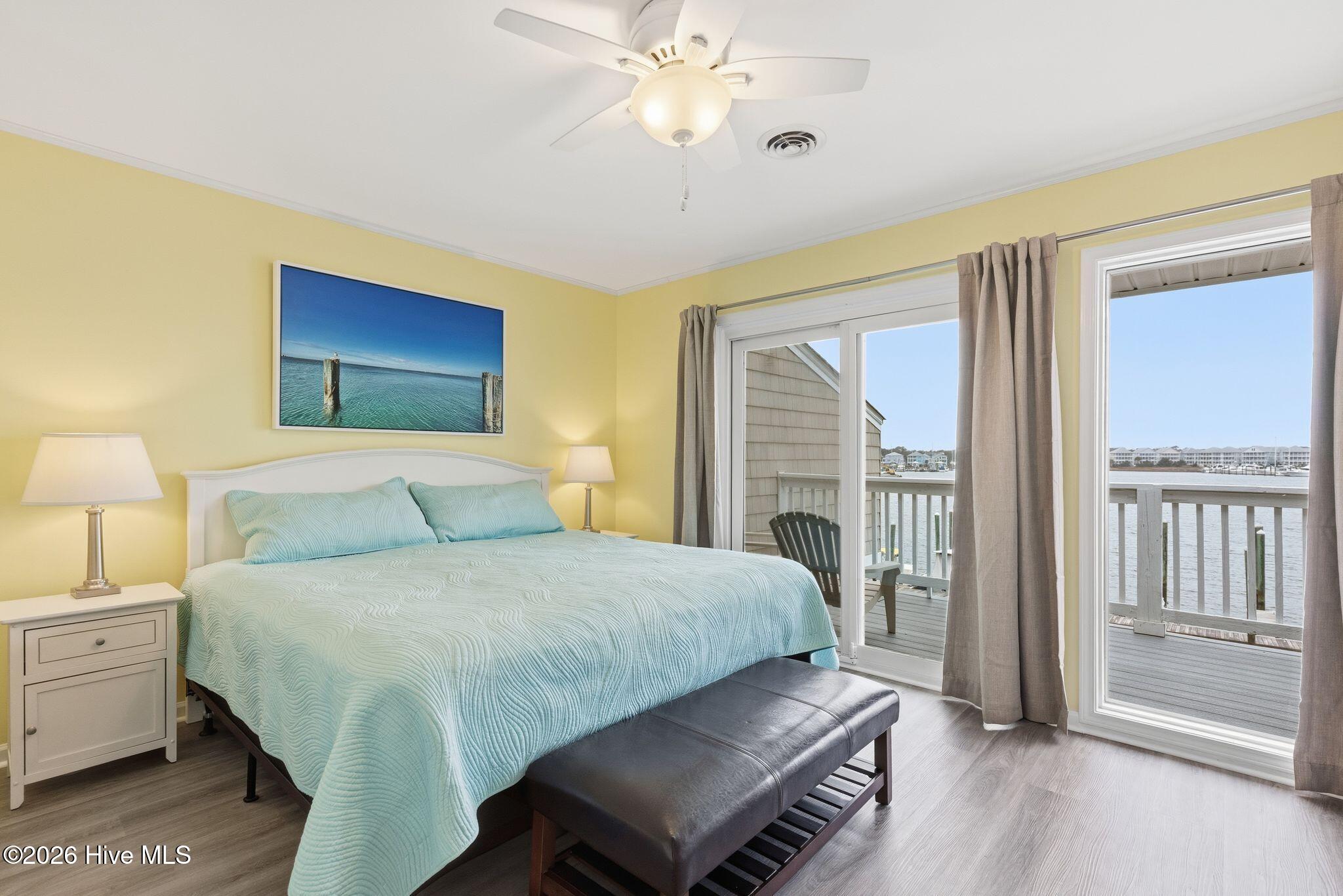 100553175 | Photo 42