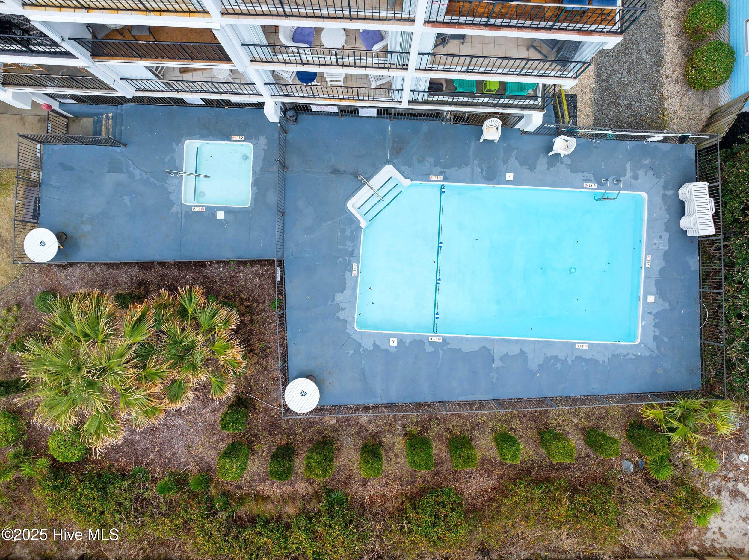 100490591 | Photo 38