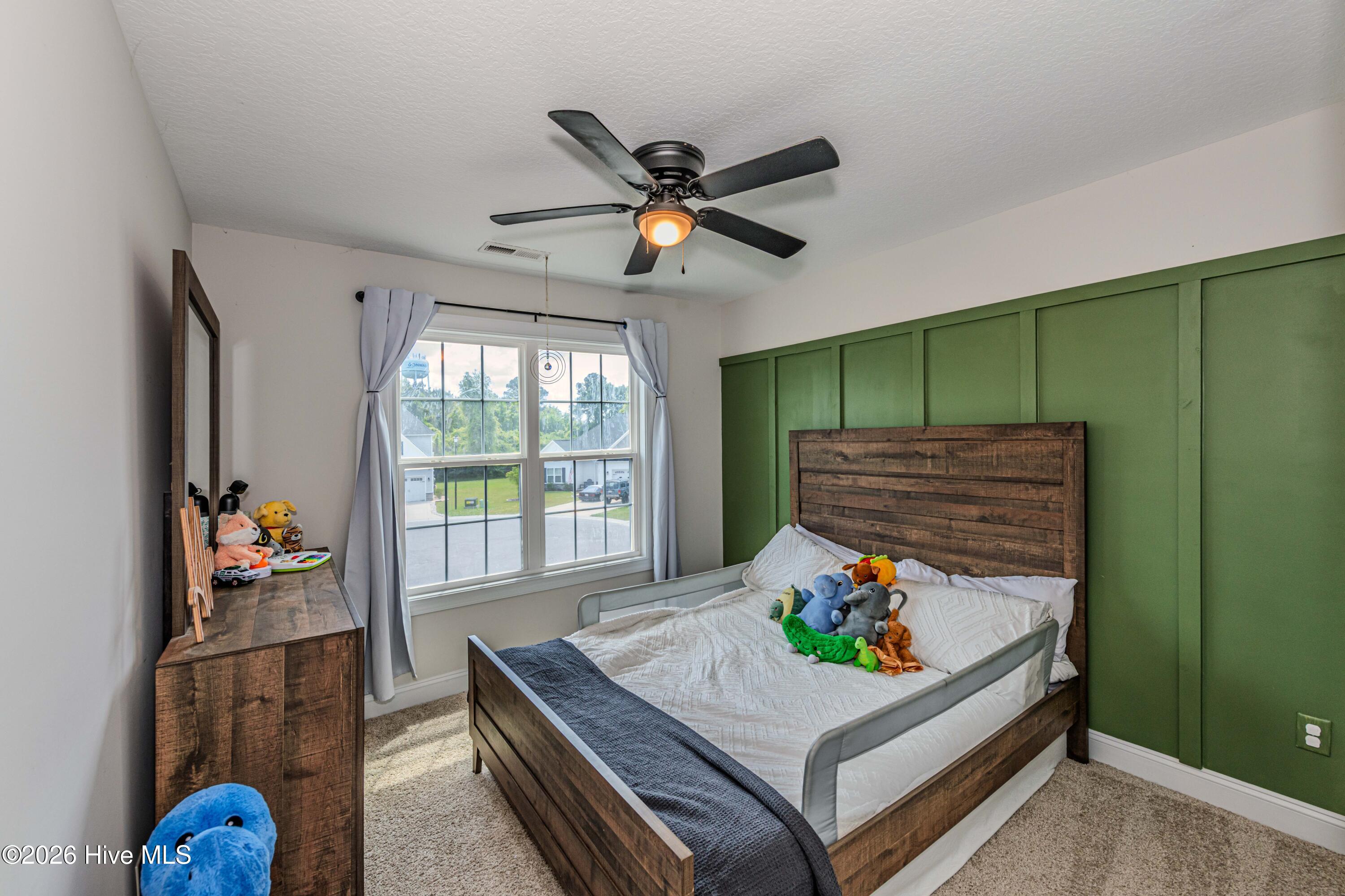 100570010 | Photo 47