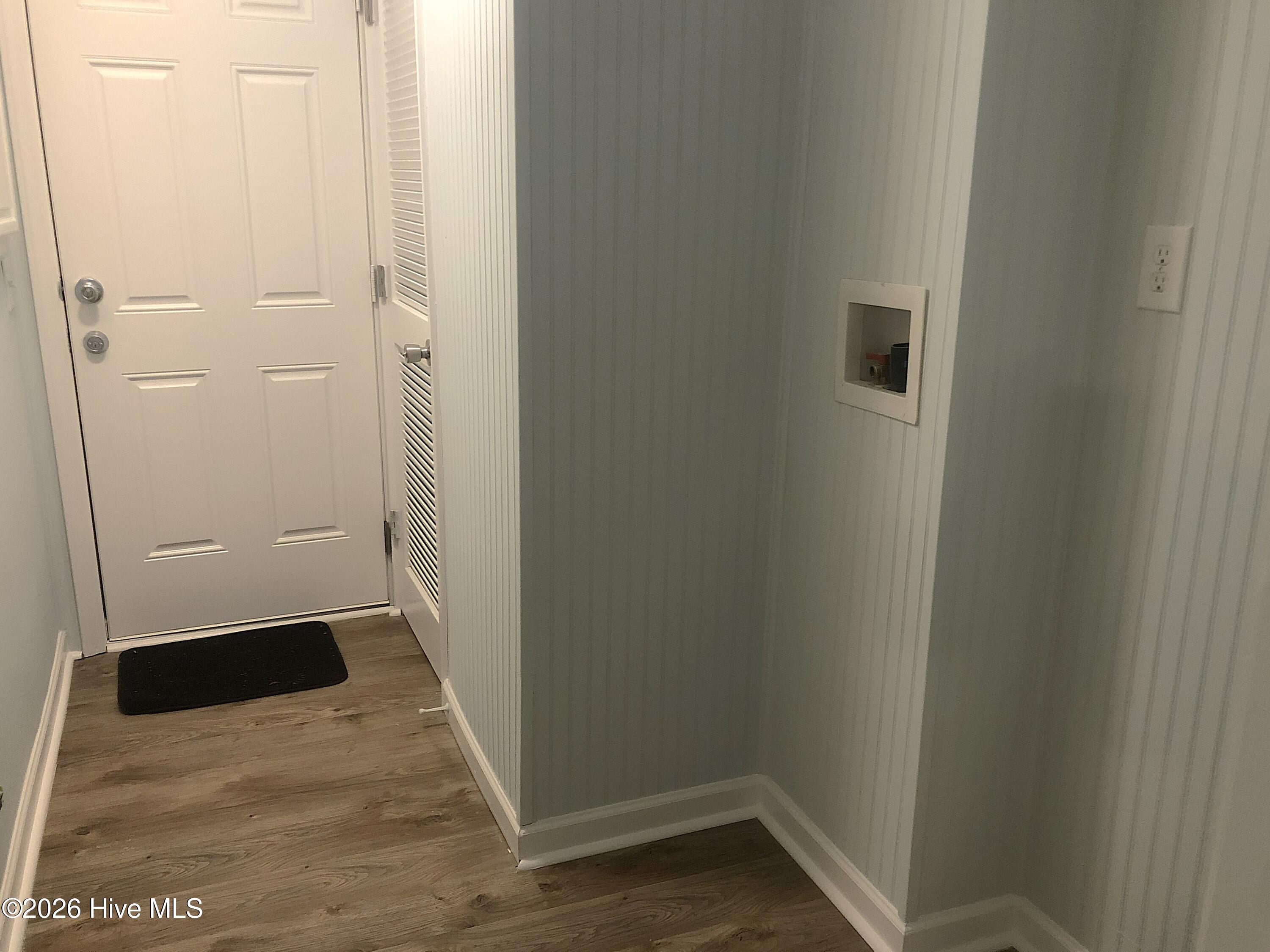 100549339 | Photo 23