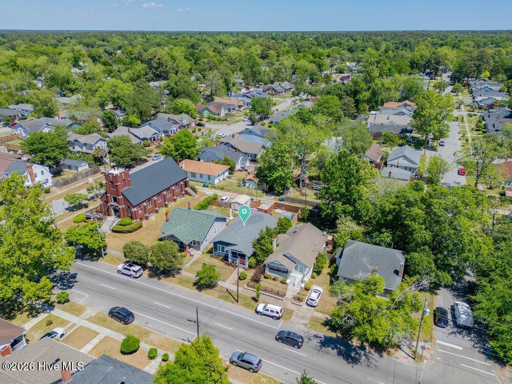 100568579 | Photo 37