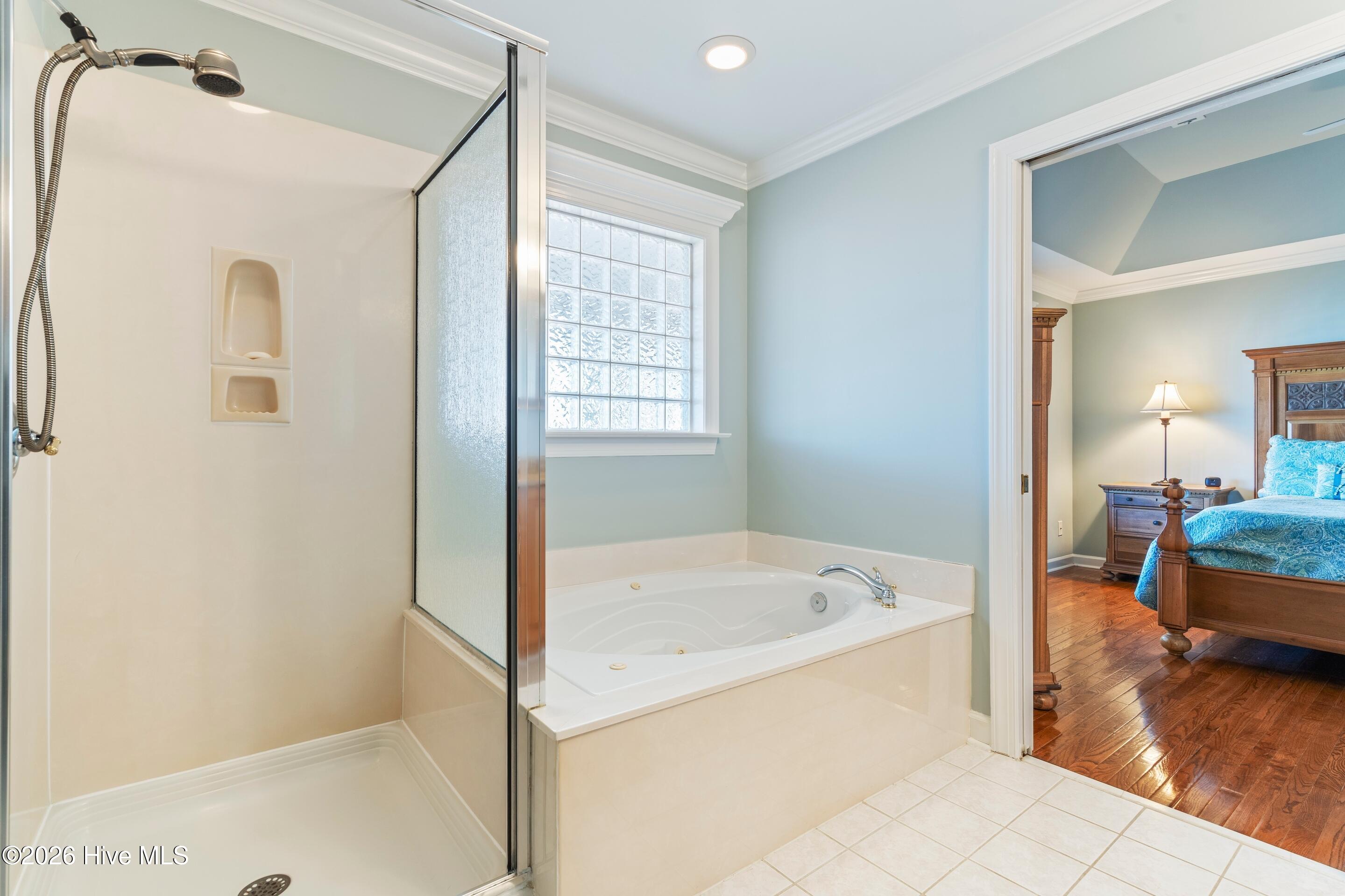 100549552 | Photo 53