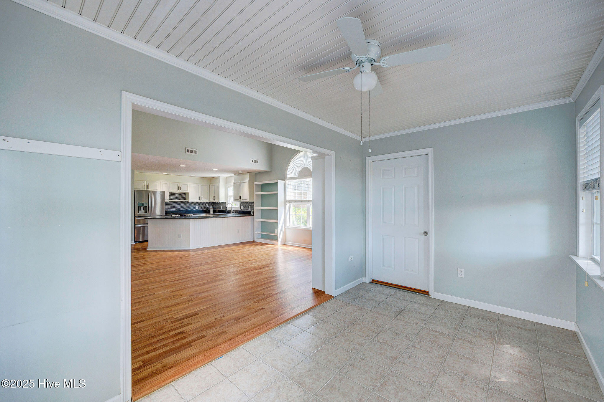 100531584 | Photo 23