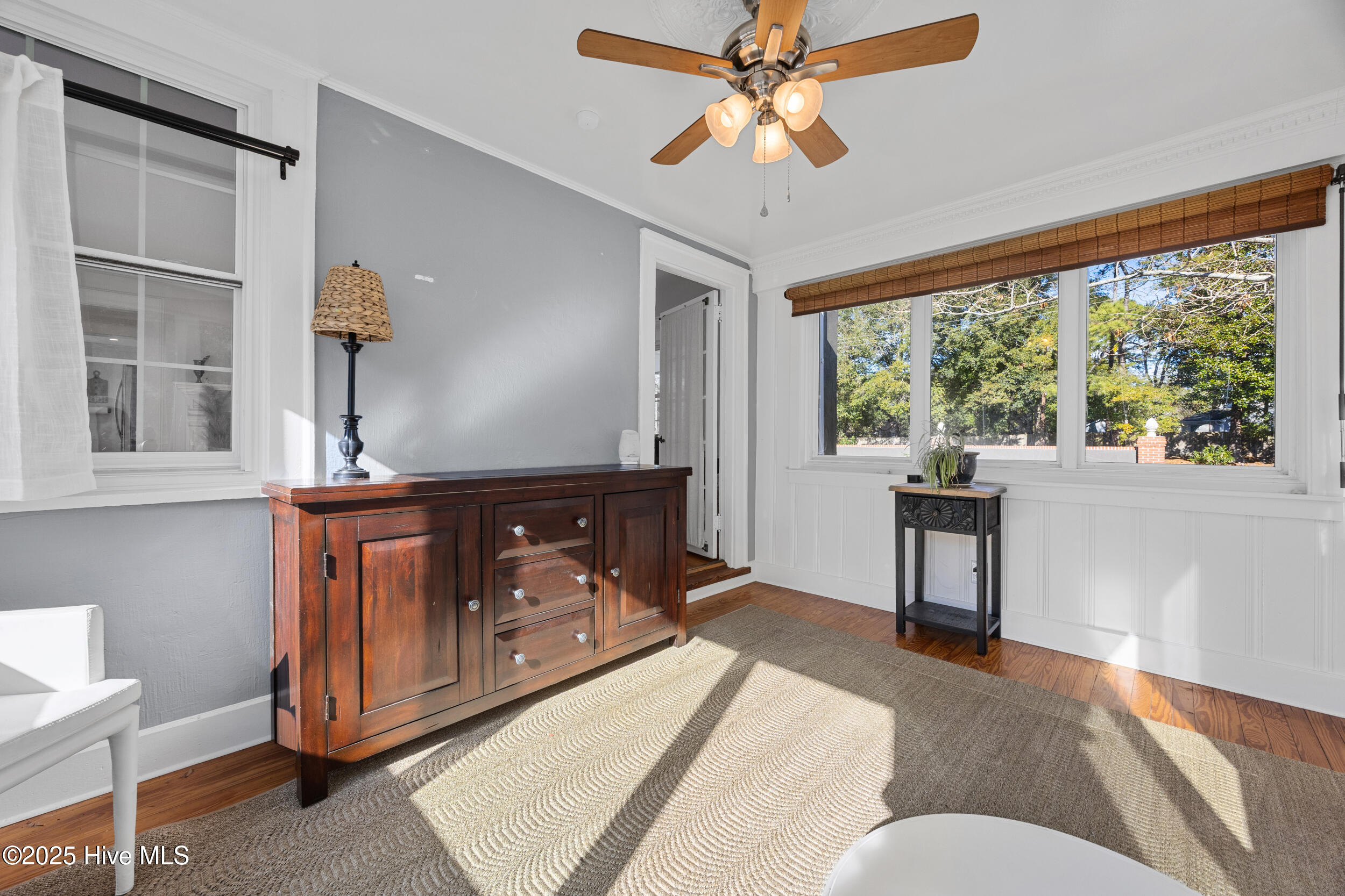 100544713 | Photo 23