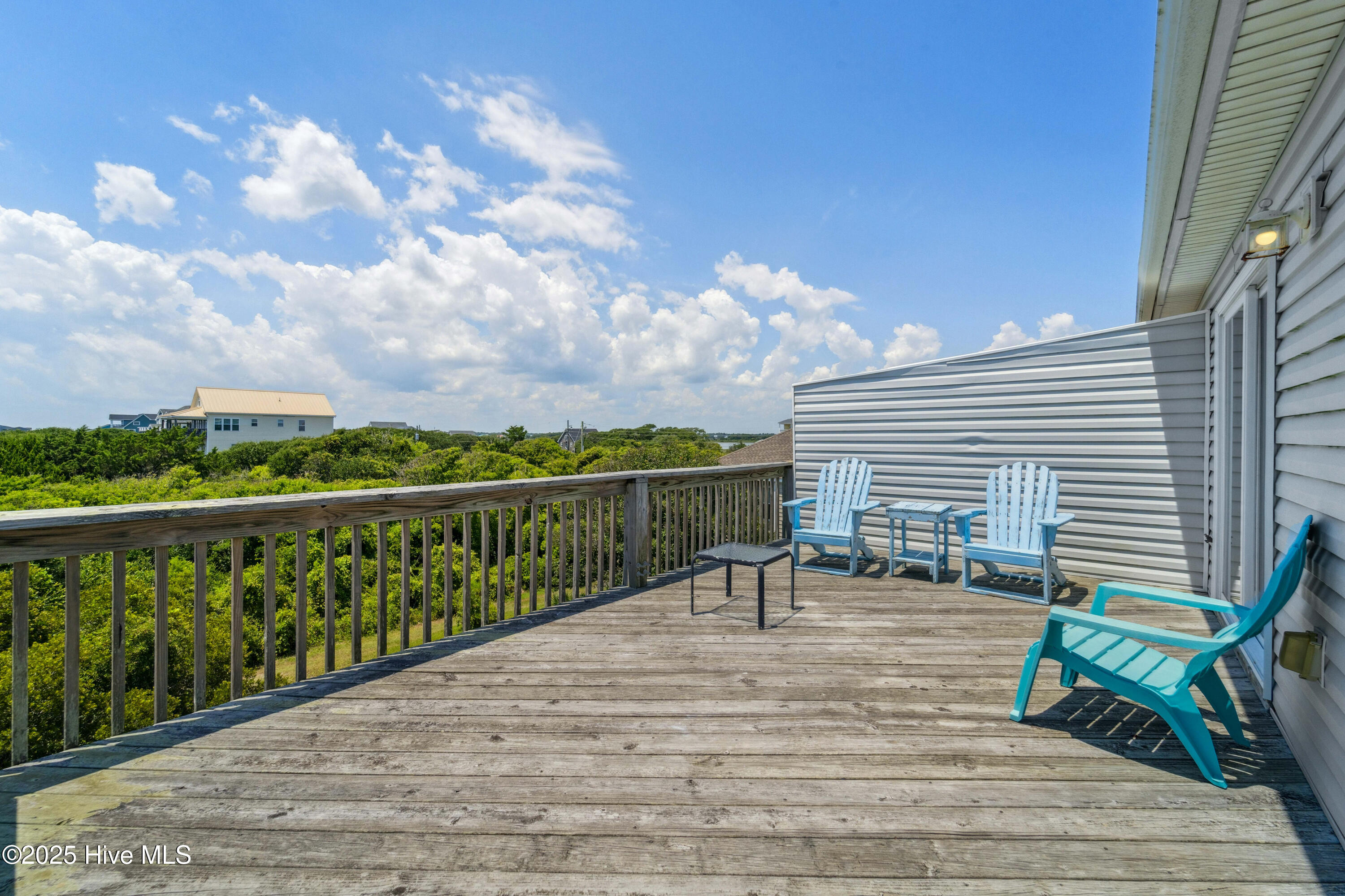 100556675 | Photo 121