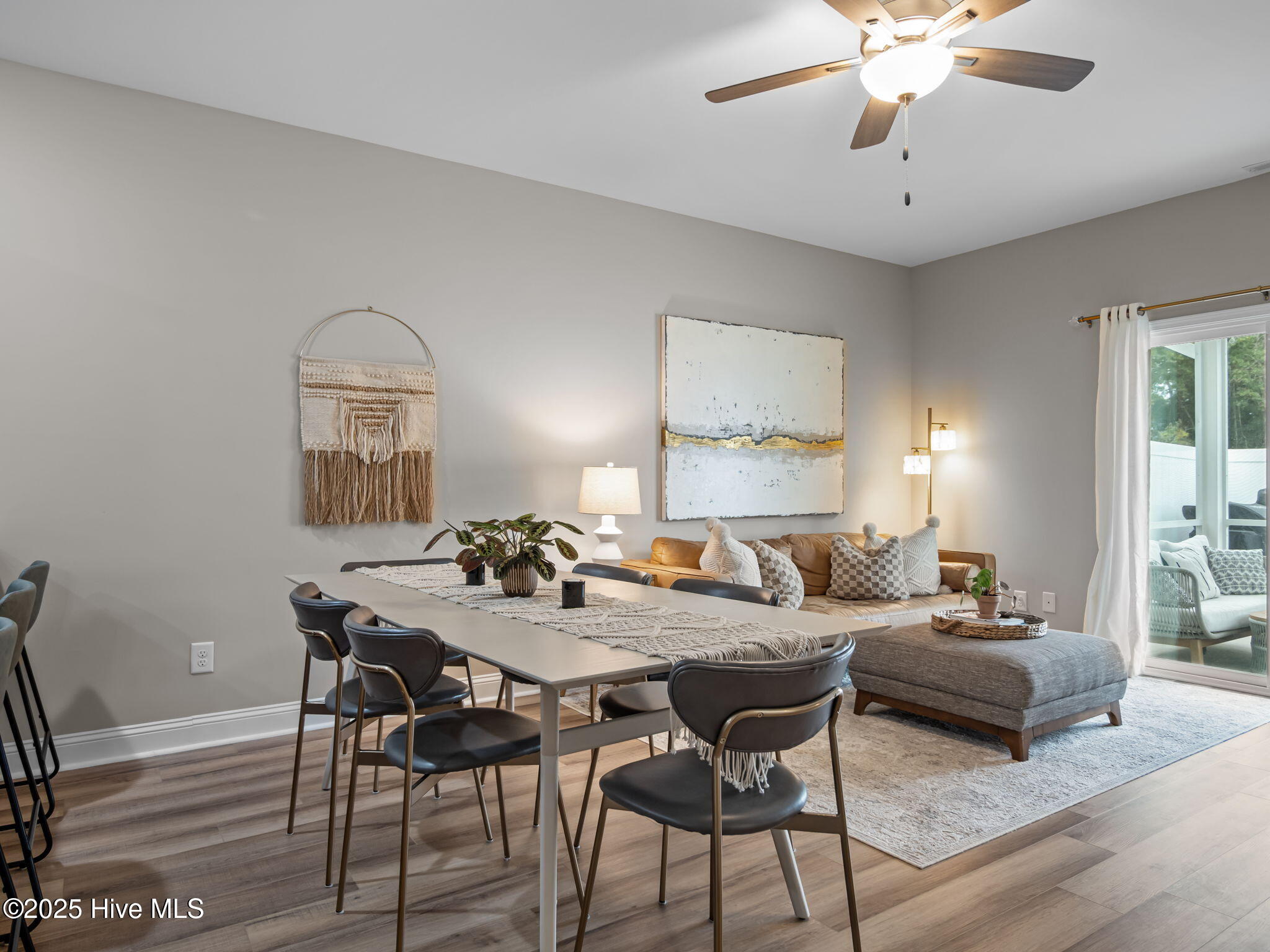 100530492 | Photo 22