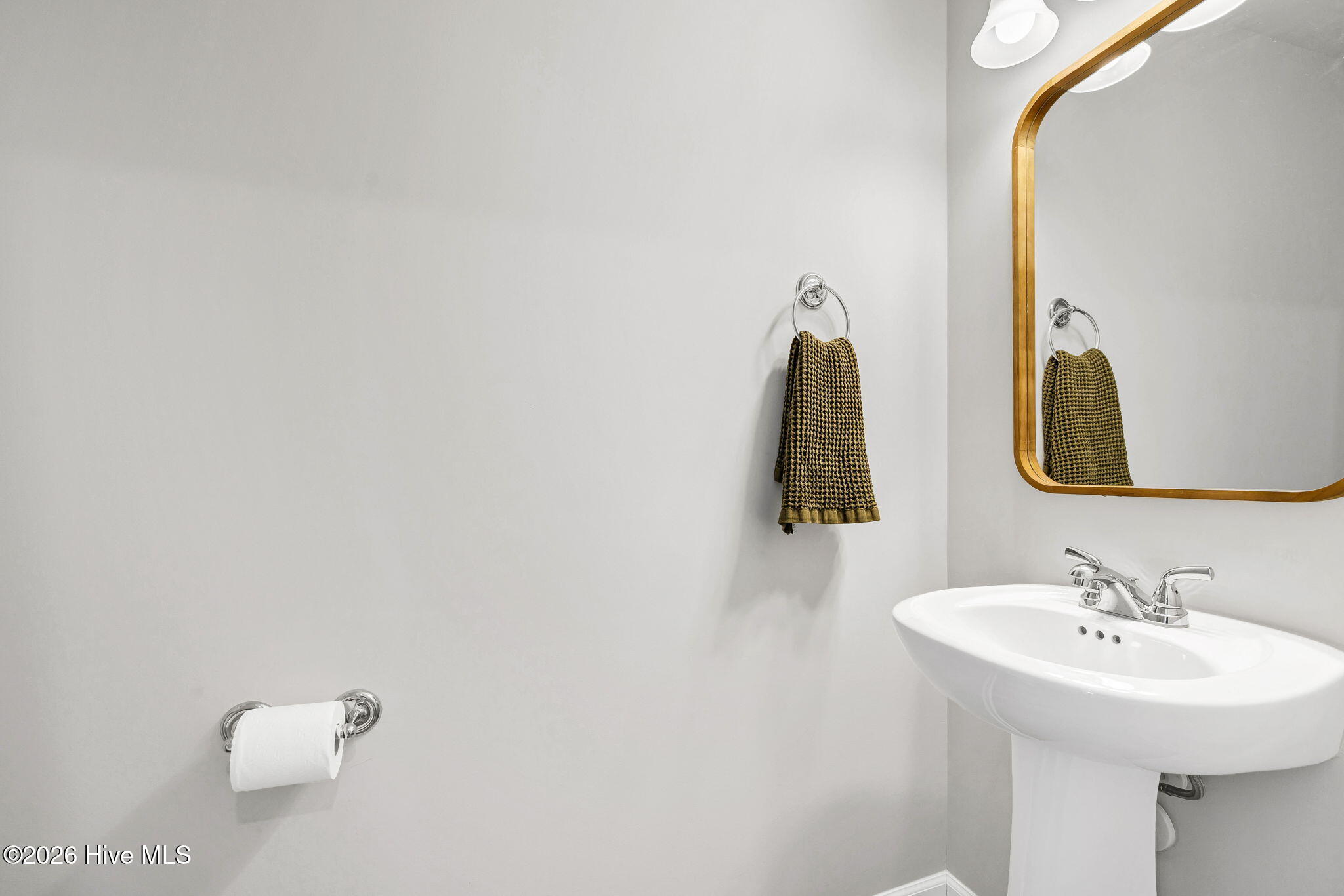 100552838 | Photo 14