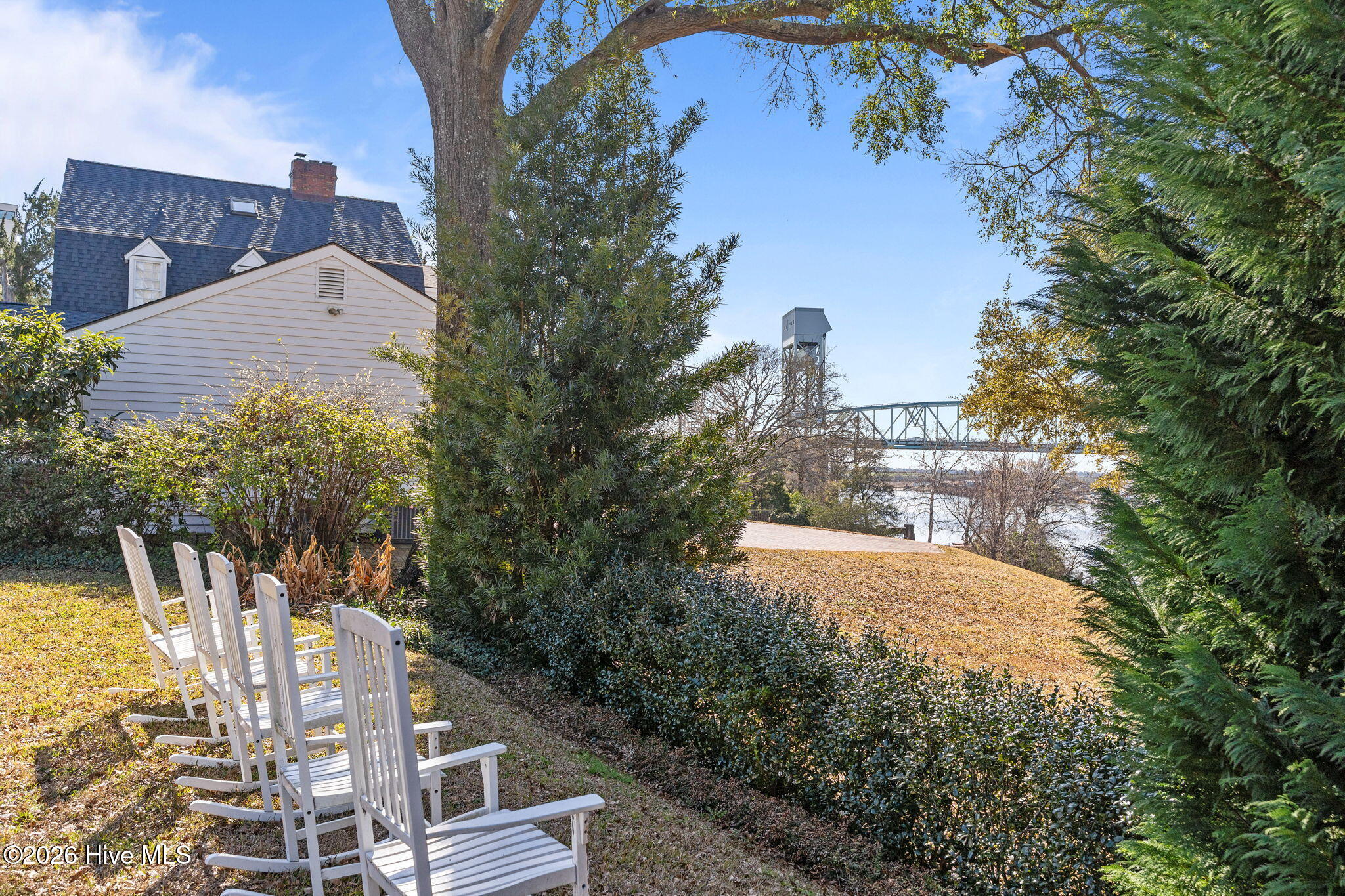 100552895 | Photo 36