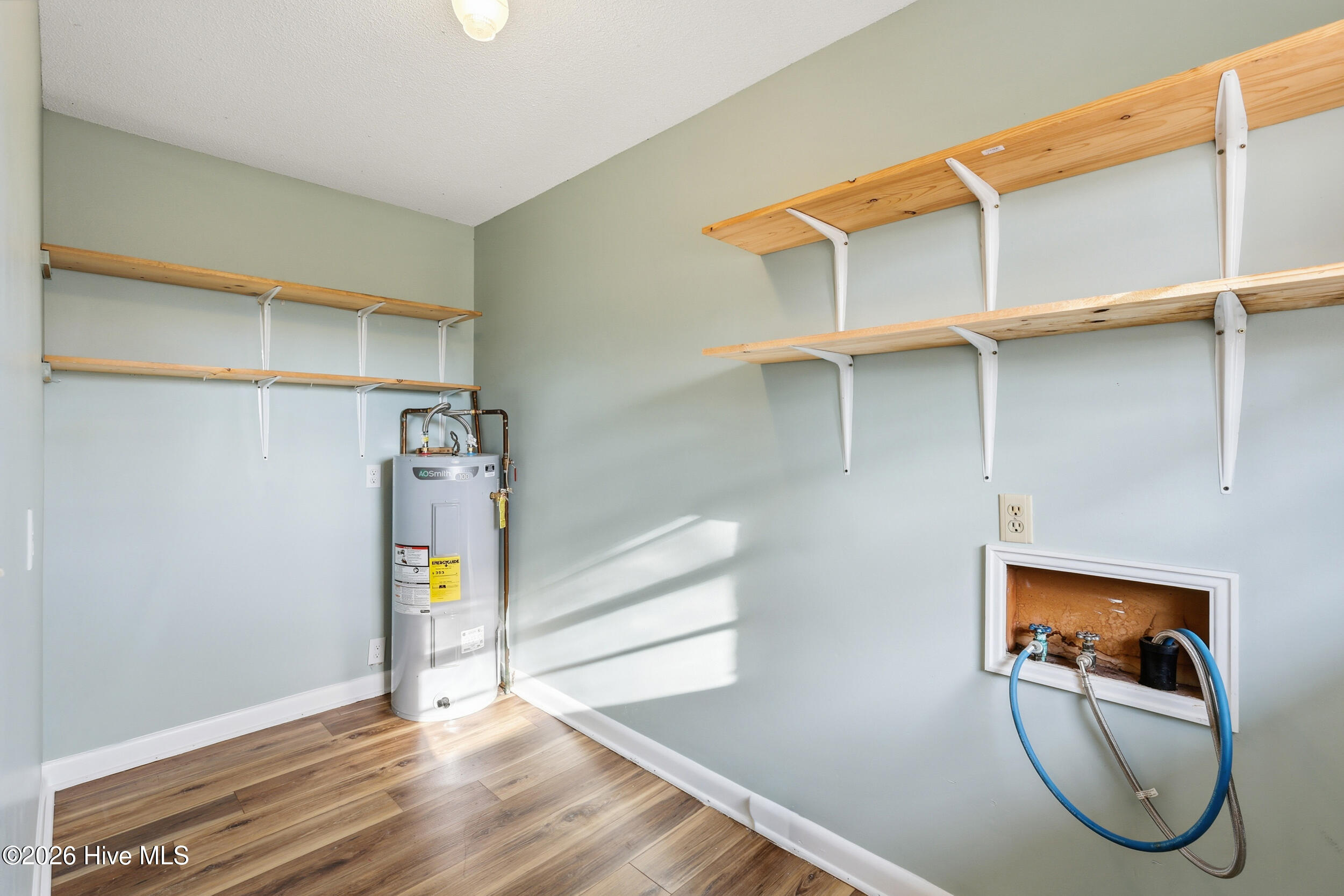 100540296 | Photo 24