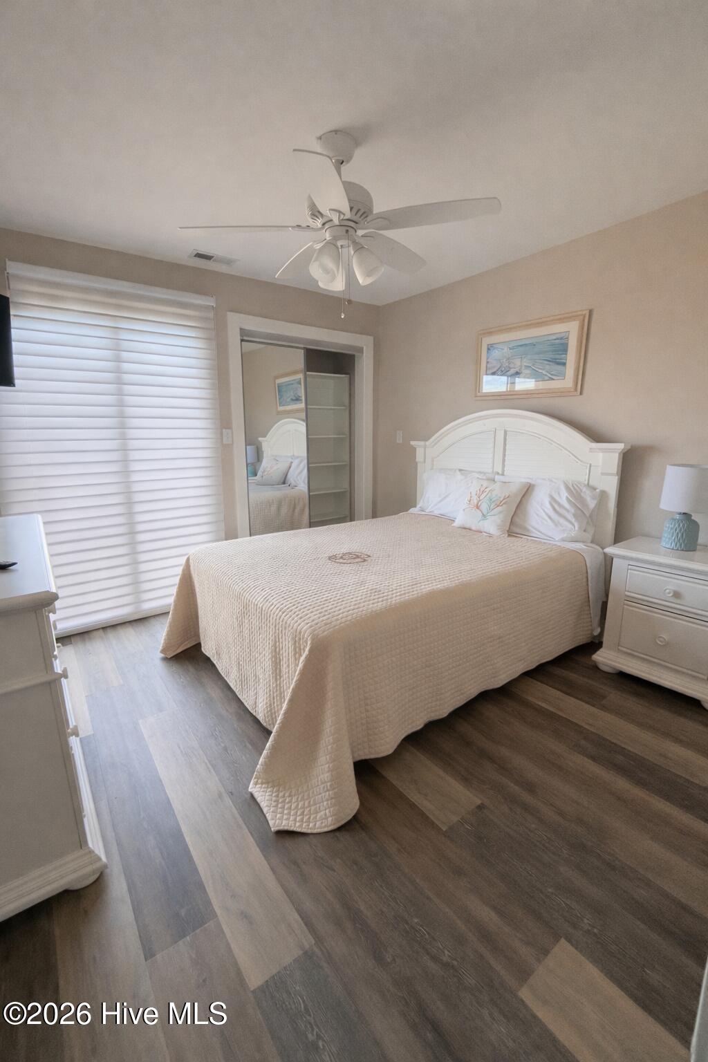 100565840 | Photo 11