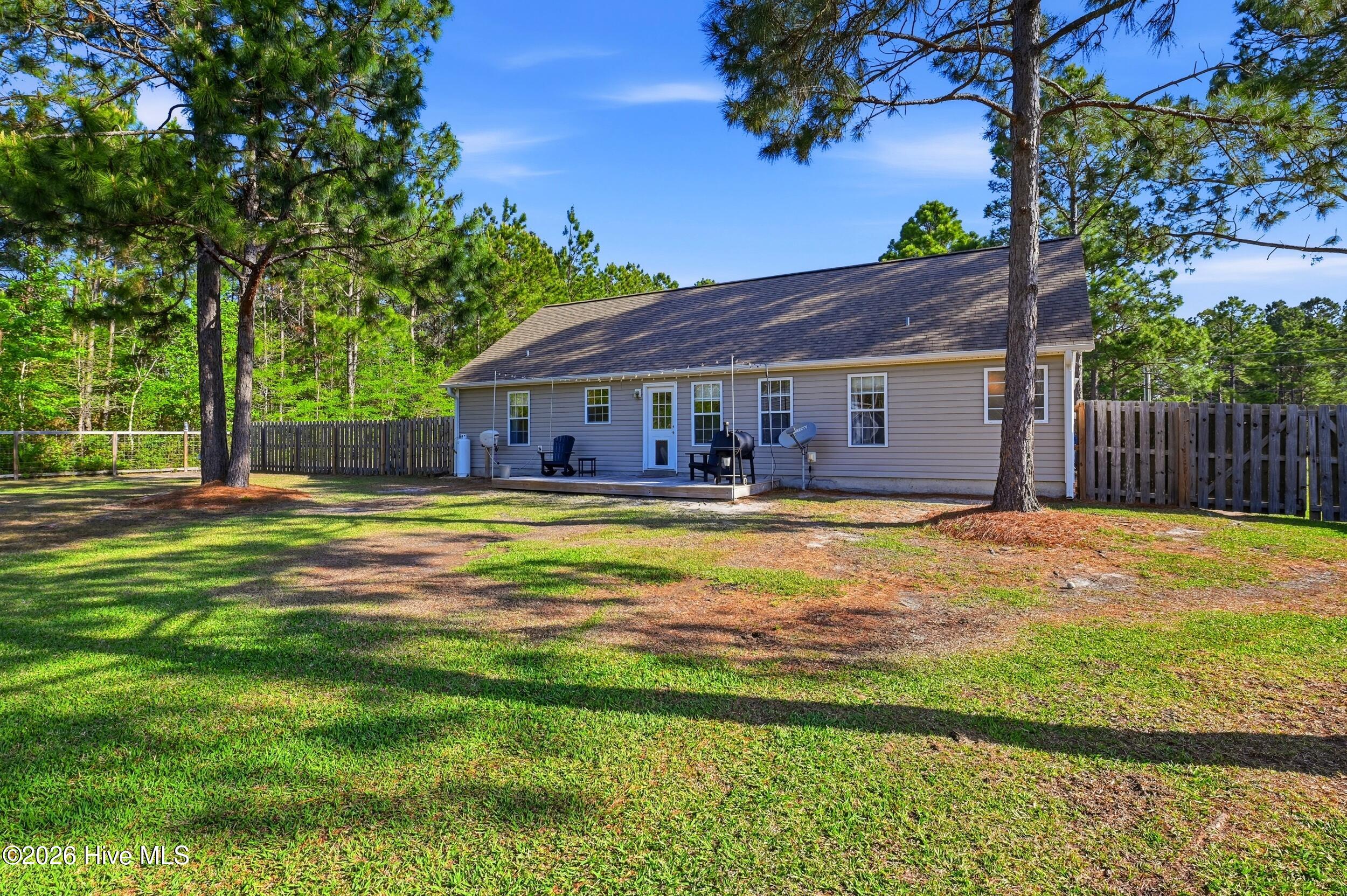 100569719 | Photo 33