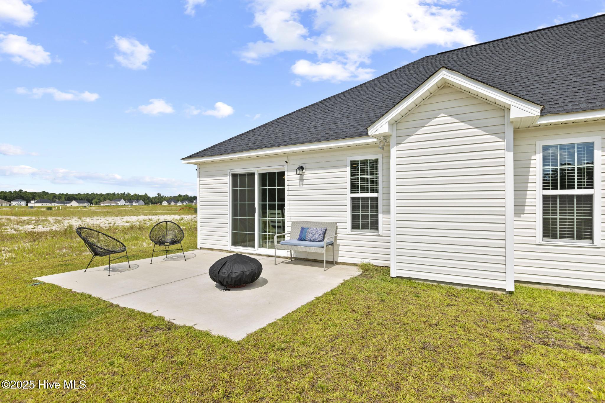 100527988 | Photo 24