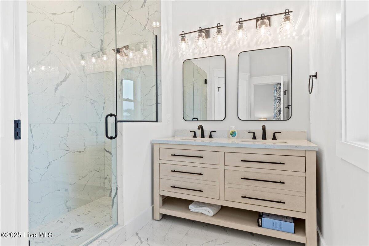 100526608 | Photo 17